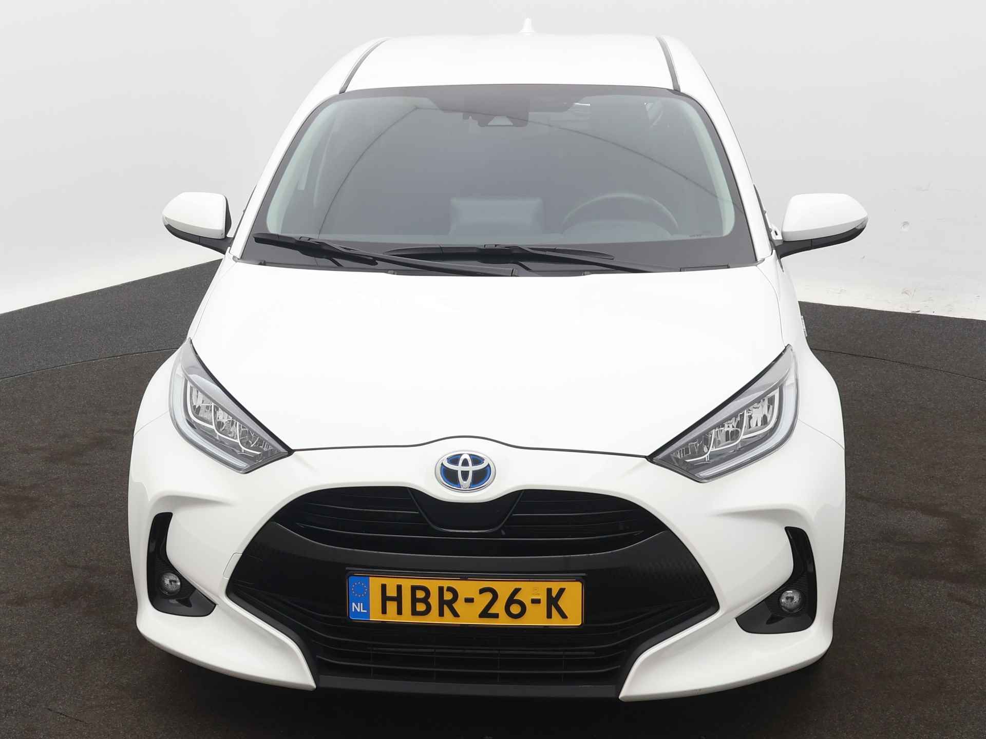 Toyota Yaris 1.5 Hybrid Dynamic | Parkeersensoren Achter | Reservewiel | - 28/42