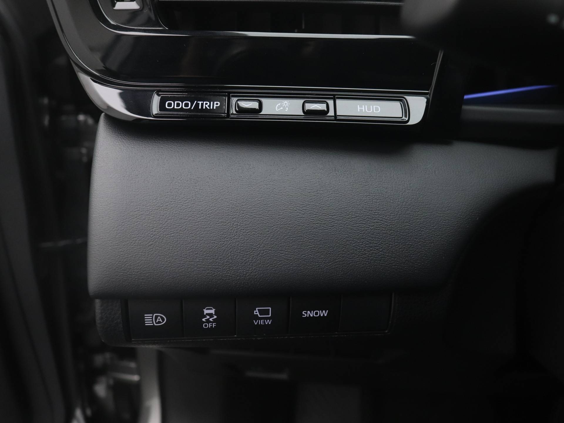 Toyota Mirai Prestige *DEMO* | Navigatie | Zwart Leder + Stoelverwarming -/ Koeling | - 30/42