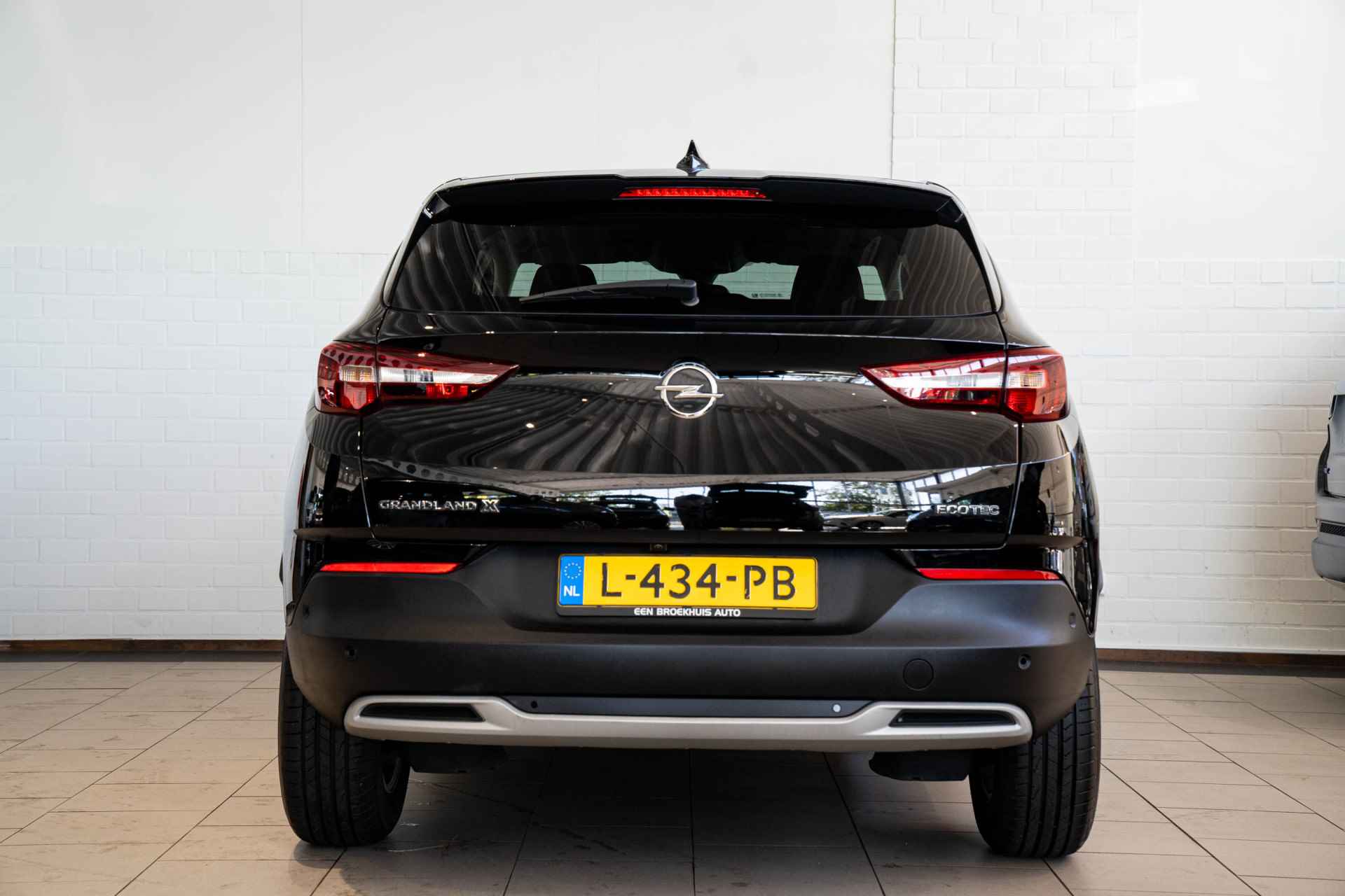 Opel Grandland X 1.2 Turbo Business Executive plus | Camera | Comfort Stoel | Dodehoek bewaking | Climate Controle | - 7/36