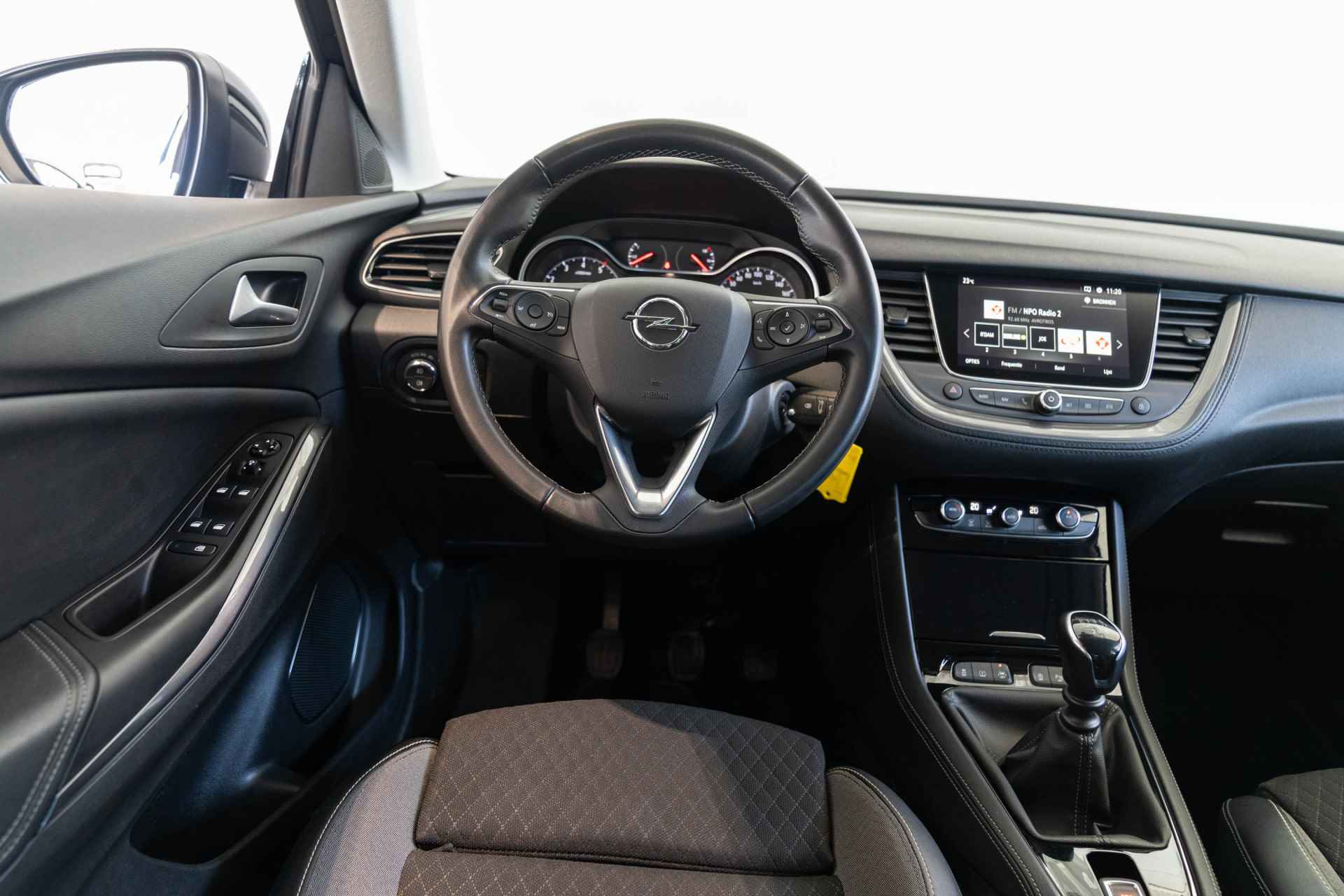 Opel Grandland X 1.2 Turbo Business Executive plus | Camera | Comfort Stoel | Dodehoek bewaking | Climate Controle | - 35/36