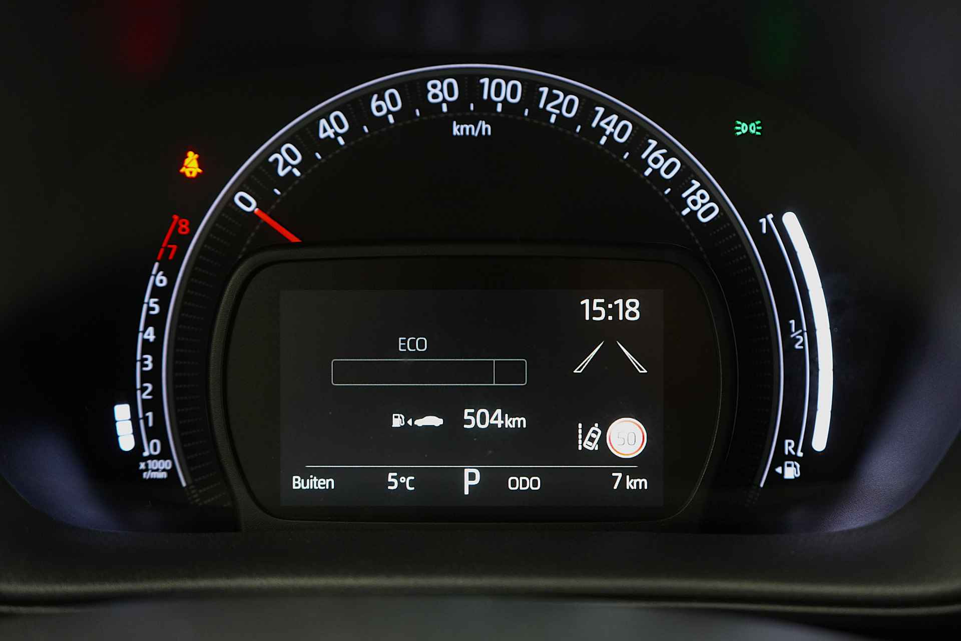 Toyota Aygo X 1.0 VVT-i S-CVT Premium | Camera | Climate Control | Cabrio | Stoelverwarming | - 7/46