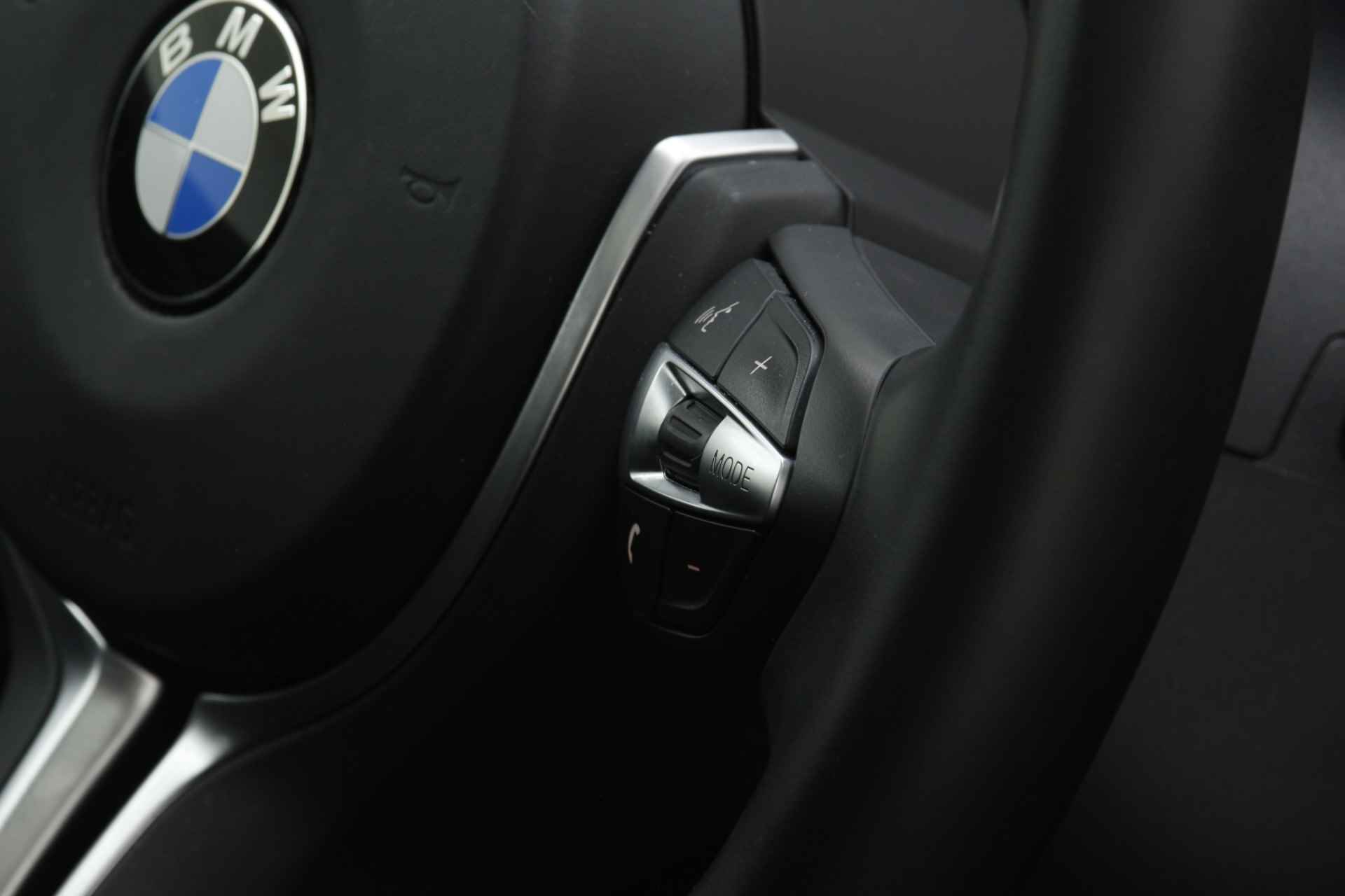 BMW M2 Competition | Handgeschakeld | Schuif/- kanteldak | Harman Kardon | Twee jaar garantie | BMW Premium Selection - 27/33