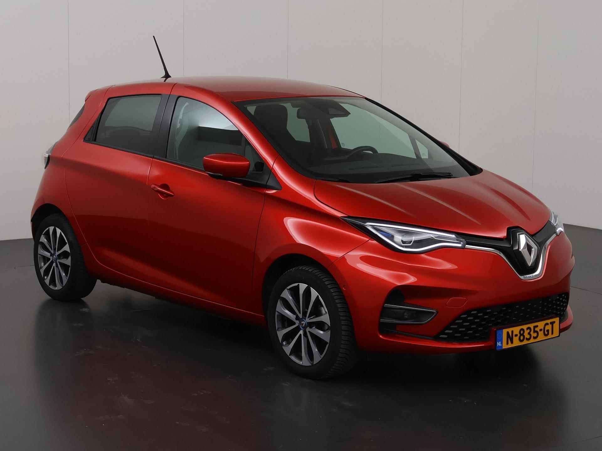 Renault ZOE R135 Intens Business 52 kWh | Navigatie | Parkeercamera | Keyless go | Bose Audio |  Stoelverwarming | Climate Control | - 24/50