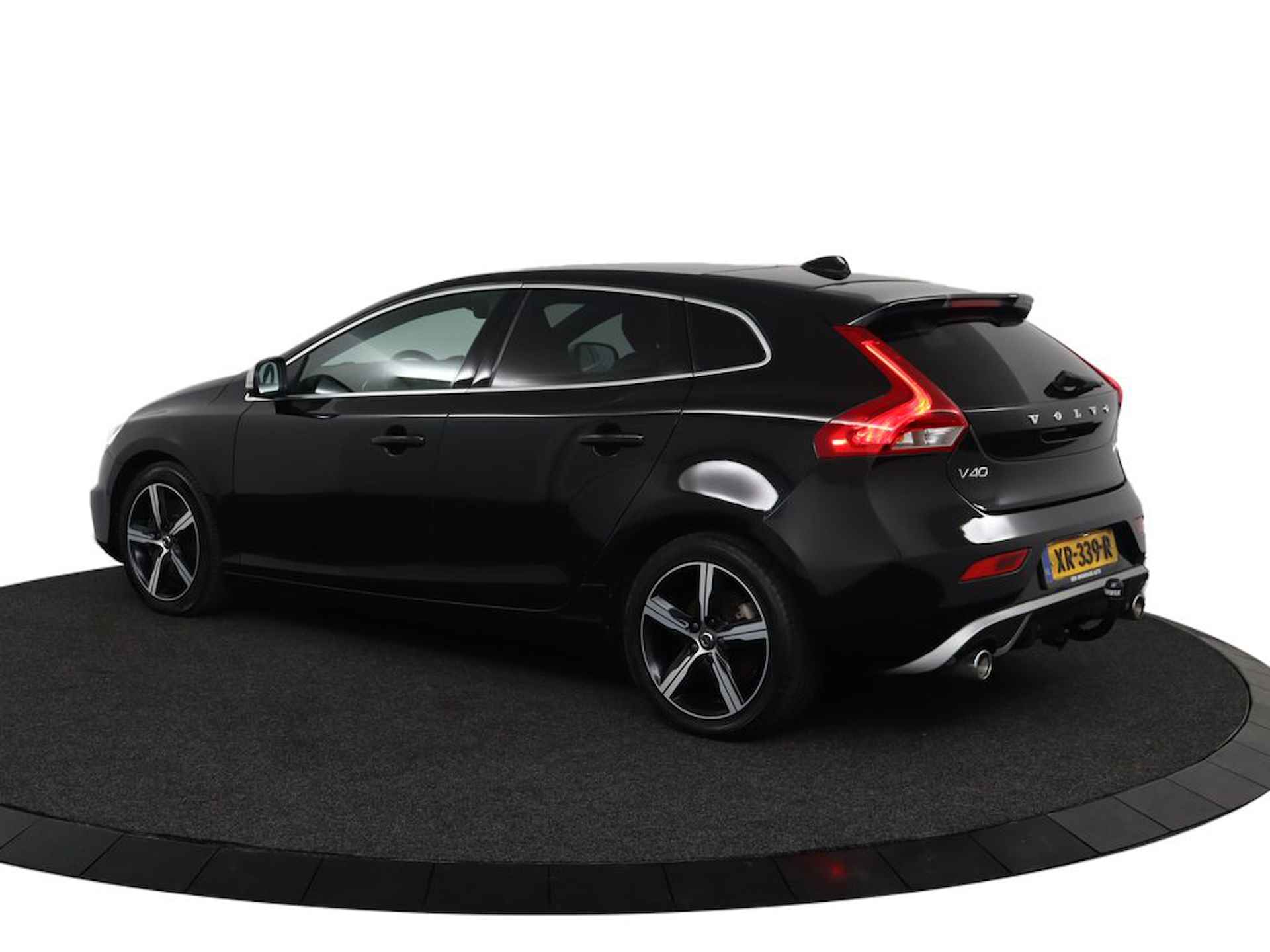 Volvo V40 T3 Automaat Polar+ Sport | Standkachel | Harman Kardon | Panoramadak | Leder-Alcantara | Keyless Ent - 11/49