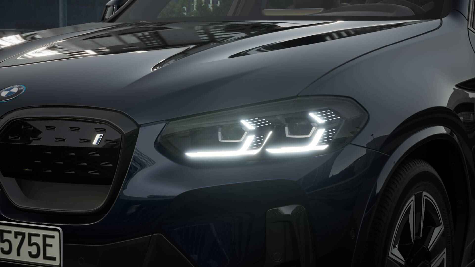 BMW iX3 Executive 80 kWh / Sportstoelen / Adaptieve LED / Adaptief onderstel / Driving Assistant Professional / Parking Assistant / Live Cockpit Professional - 9/11