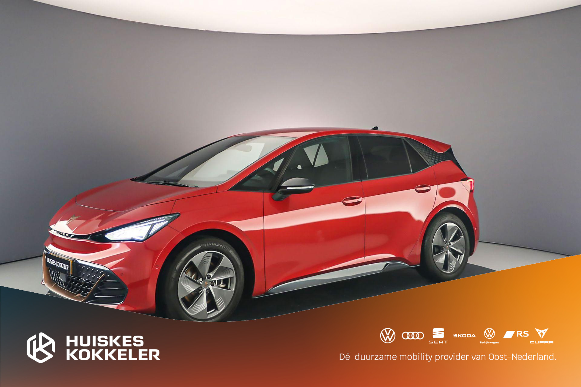 CUPRA Born Business 204pk Automaat Adaptive cruise control, Navigatie, Achteruitrijcamera, LED verlichting, Stuurwiel verwarmd, Parkeersensoren, Airco, DAB, Radio, App connect