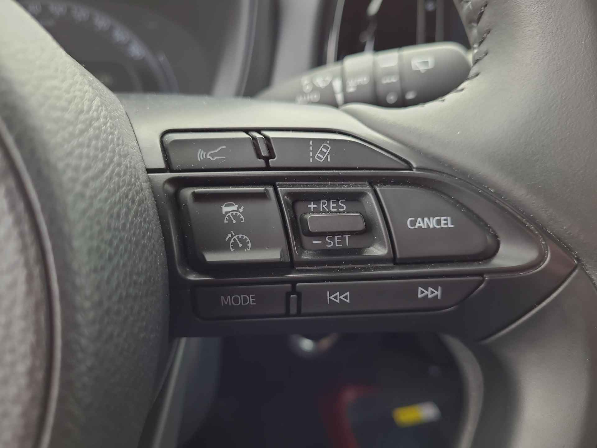 Toyota Aygo X 1.0 VVT-i S-CVT Premium Automaat | Apple CarPlay | Cloud Navigatie | Rijklaarprijs incl. garantie | - 19/34