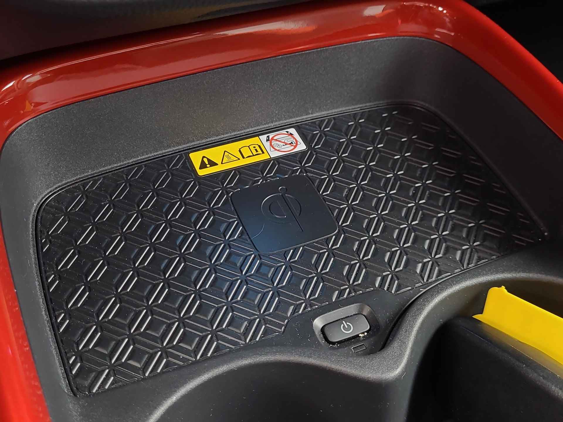 Toyota Aygo X 1.0 VVT-i S-CVT Premium Automaat | Apple CarPlay | Cloud Navigatie | Rijklaarprijs incl. garantie | - 25/34