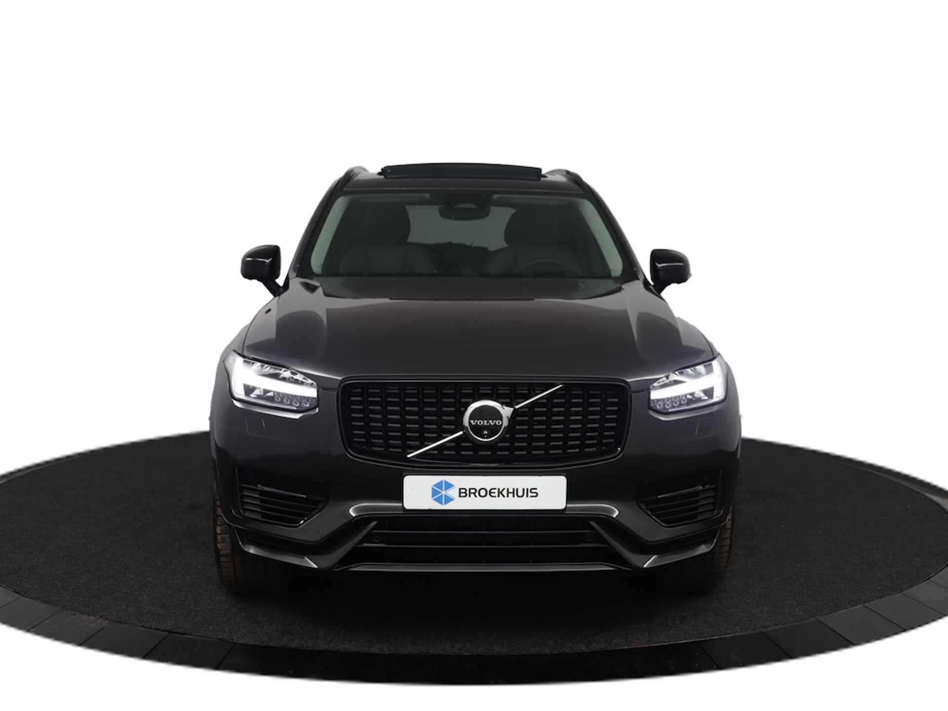 Volvo XC90 T8 Recharge AWD Ultra Dark | Luchtvering | Bowers & Wilkins | Trekhaak | 360° Camera | Panoramadak | Head-up display | 22-Inch | - 14/82