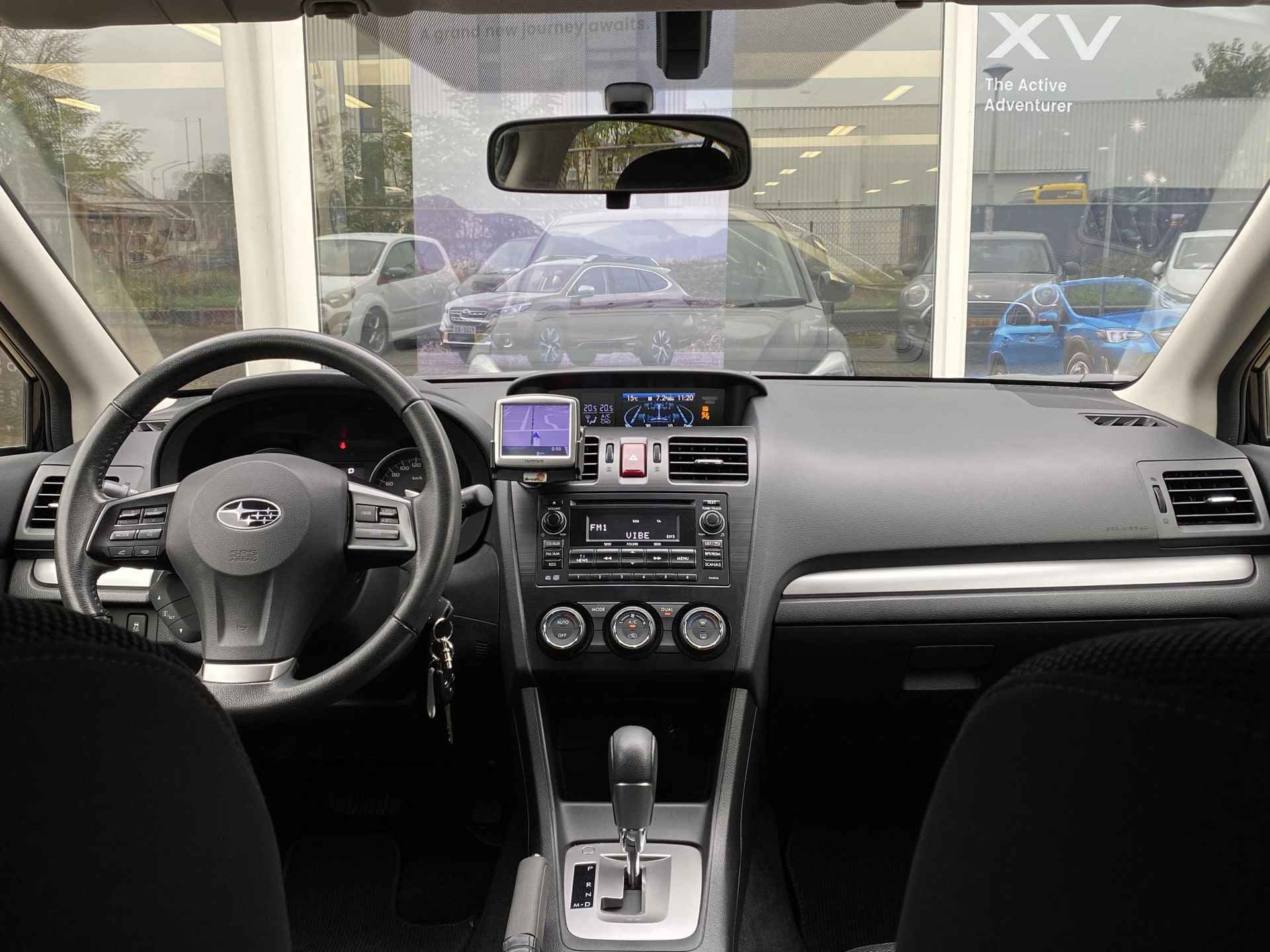 Subaru XV 2.0i Luxury AWD | Navigatie | Cruise Control | Achteruitrijcamera | Verwarmde Voorstoelen | Trekhaak afneembaar | - 4/36