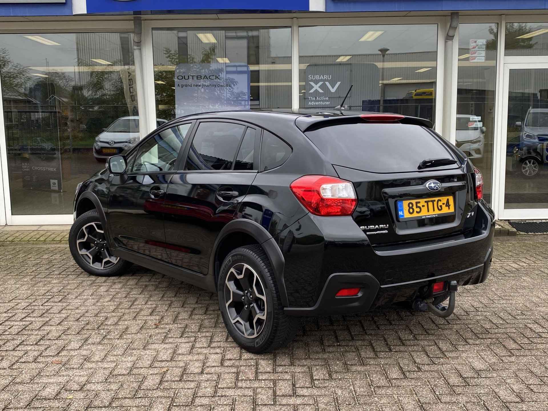 Subaru XV 2.0i Luxury AWD | Navigatie | Cruise Control | Achteruitrijcamera | Verwarmde Voorstoelen | Trekhaak afneembaar | - 6/36