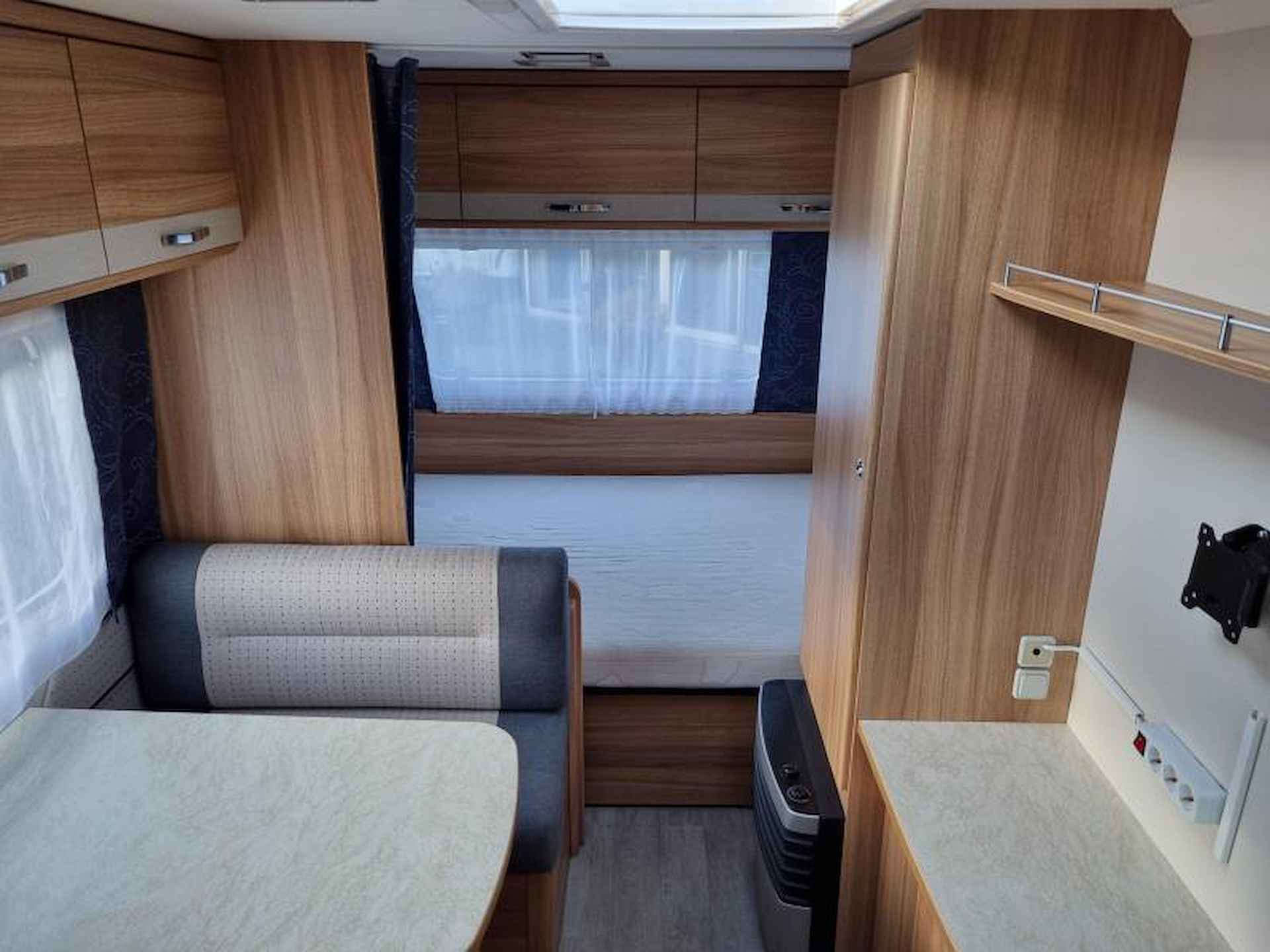 Caravelair Antares Style 400 Lichtgewicht - Voortent - 4/21