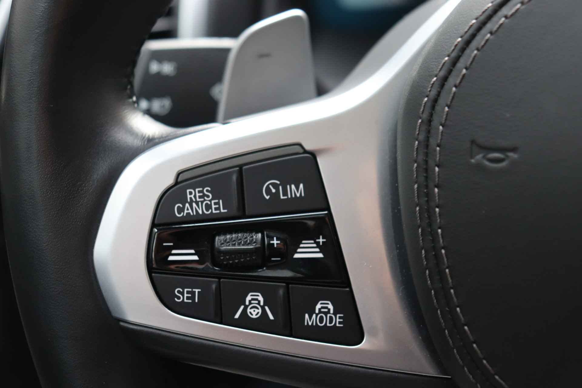 BMW 8 Serie Gran Coupé M850i xDrive High Executive Automaat / Panoramadak / Harman Kardon / Laserlicht / Parking Assistant Plus / Soft Close / Comfort Access / Driving Assistant Professional - 24/39