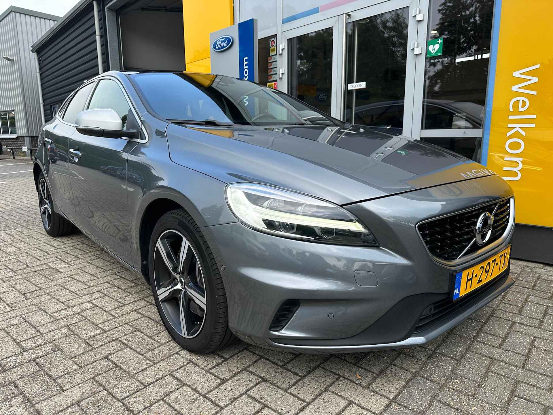 Volvo V40 1.5 T3 153PK AUT6 Polar+ Sport R-Design | STOELVERWARMING| HARMAN/KARDON| PANORAMADAK| DAB| CRUISE CONTROL| DEALERONDERHOUDEN - 9/39