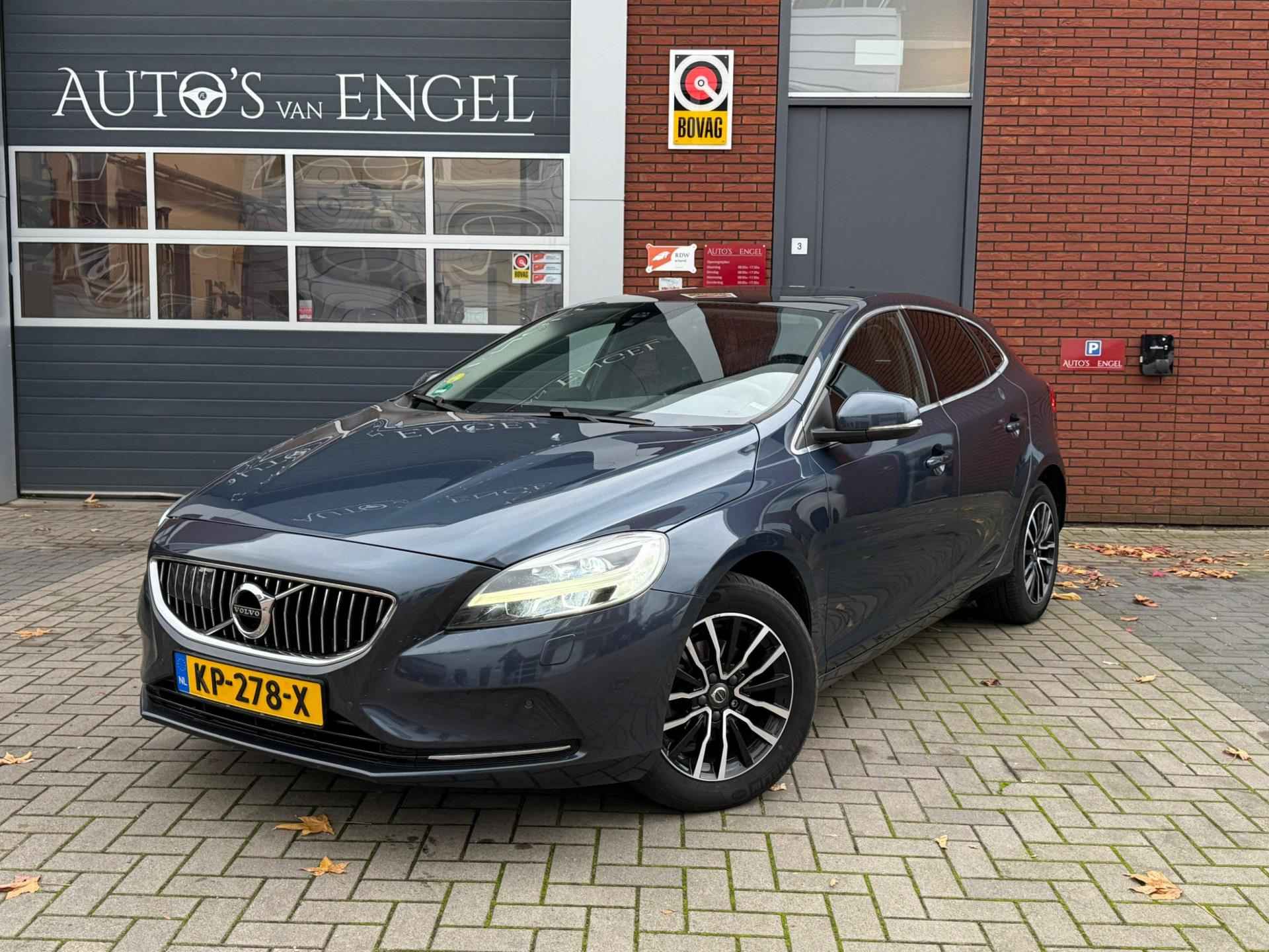 Volvo V40 2.0 D2 Inscription Standkachel/Harman Kardon/ Full options!! - 4/29