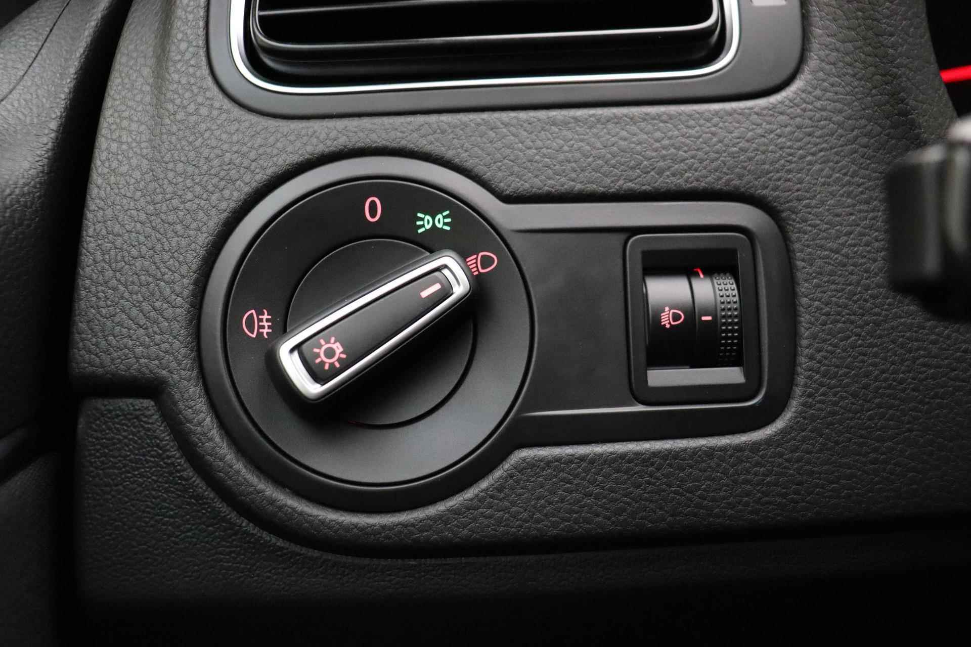 Volkswagen Polo 1.0 First Edition | Airco | Cruise control | Trekhaak | Lichtmetalen velgen | Metaallak | Elektrische ramen - 22/27