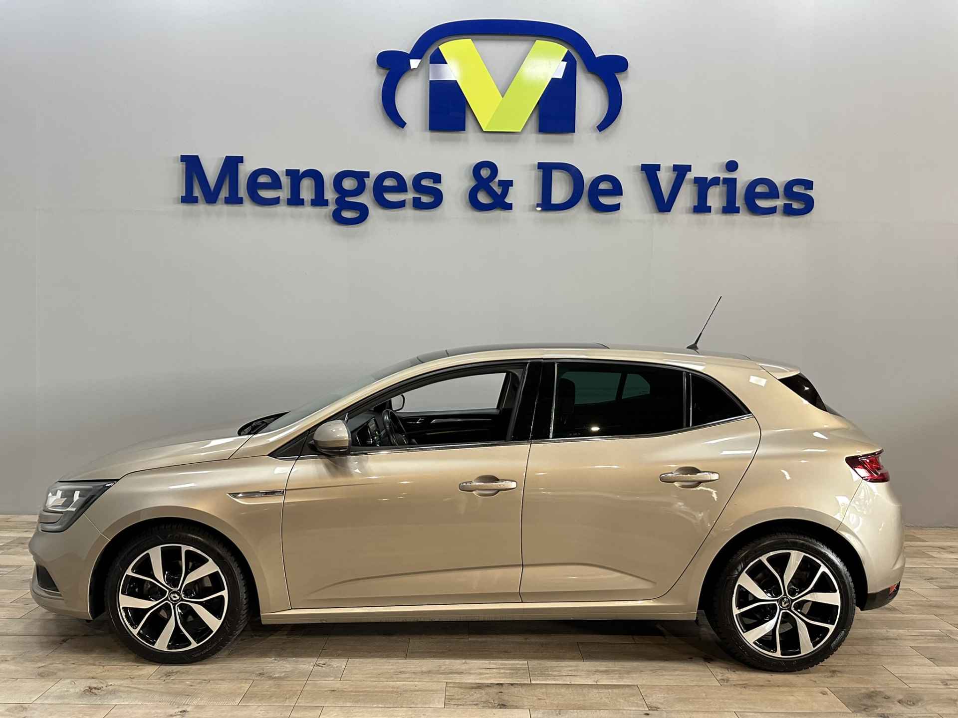 Renault Mégane 1.3 TCe Bose Airco | Bose | Panorama/Schuifdak | Navigatie | Cruise Control | Half Leer | Apple Carplay | Isofix | NAP | - 6/42