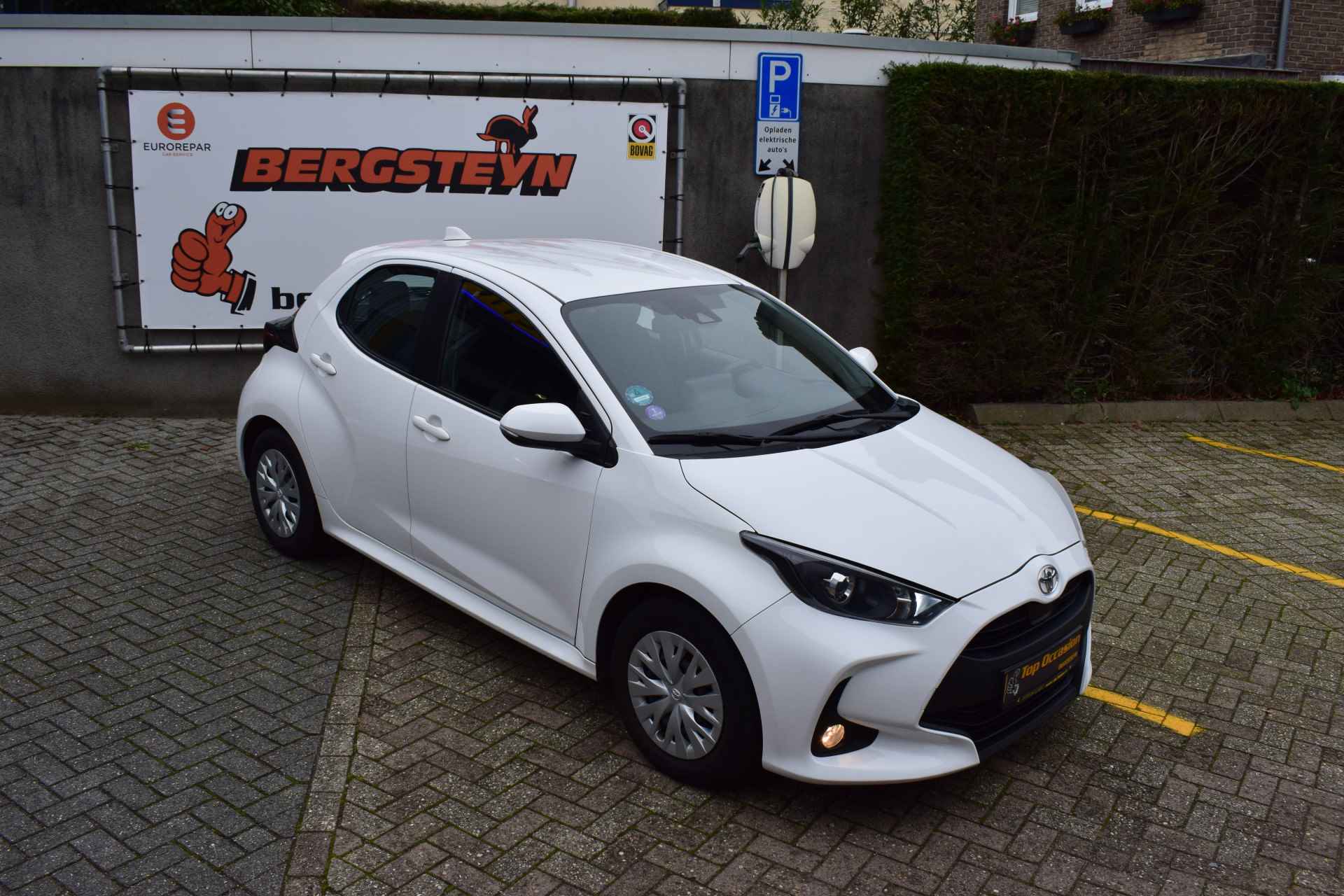 Toyota Yaris 1.0 VVT-i Active - 3/19