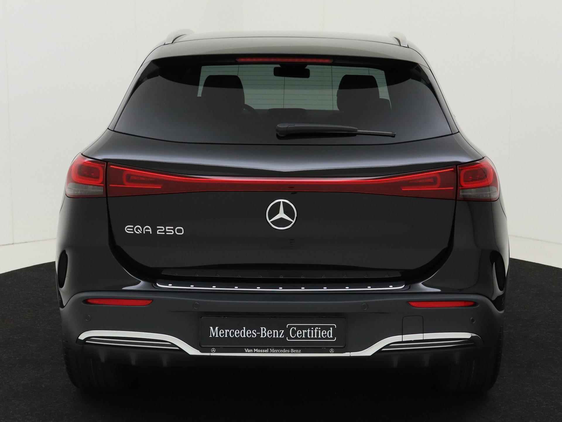 Mercedes-Benz EQA 250 Business Solution AMG 67 kWh / Keyless Entry / El. Achterklep / 13 KM!! - 4/33