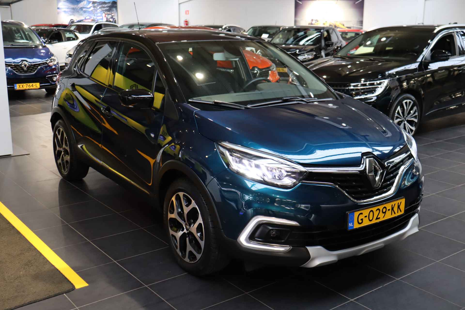 Renault Captur TCe 150pk EDC Automaat Intens - 3/17