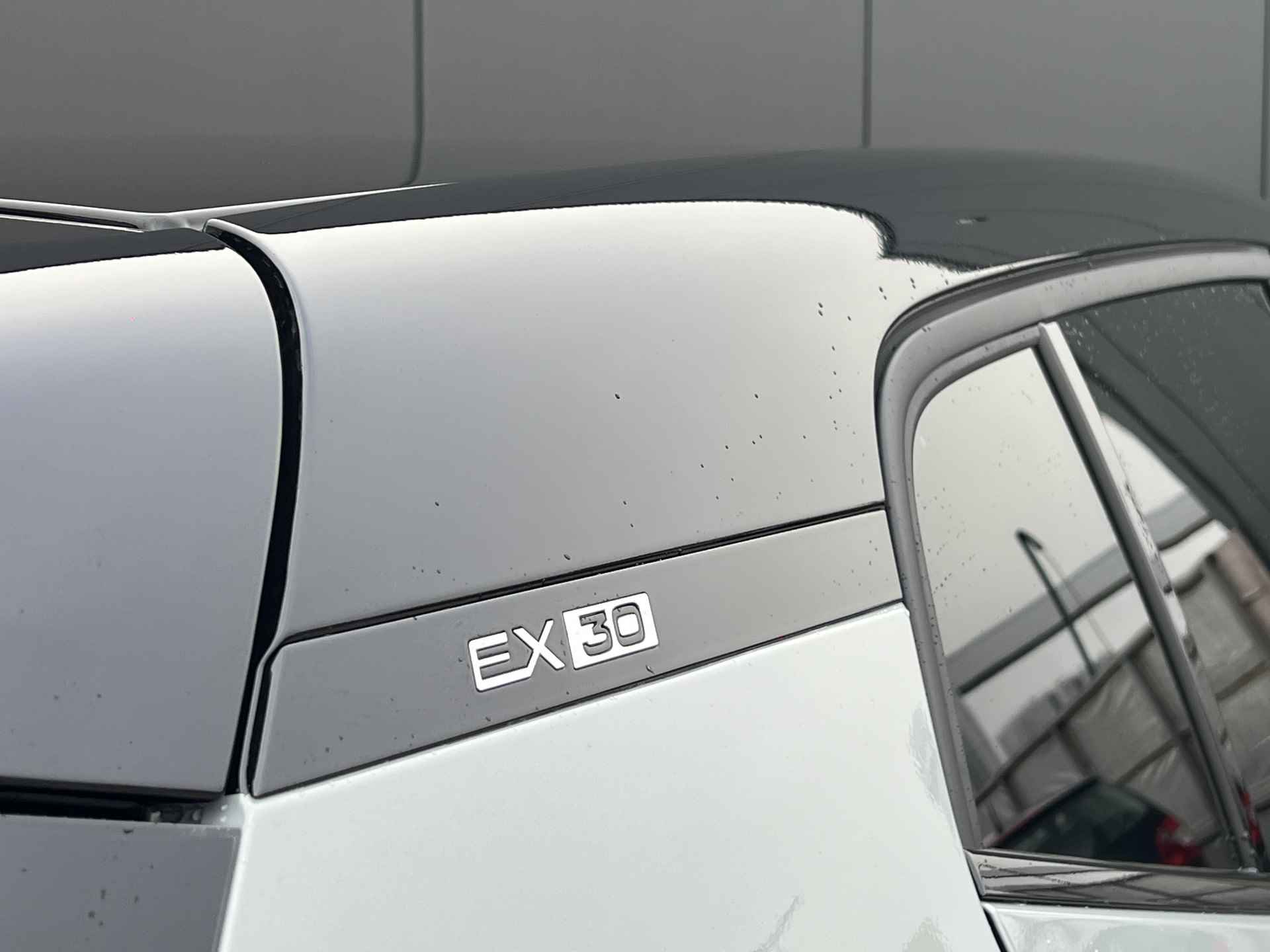 Volvo EX30 Single Motor Extended Range Plus 69 kWh | 20 Inch | Climate Pack | Harman/Kardon | Privacy Glass - 29/39