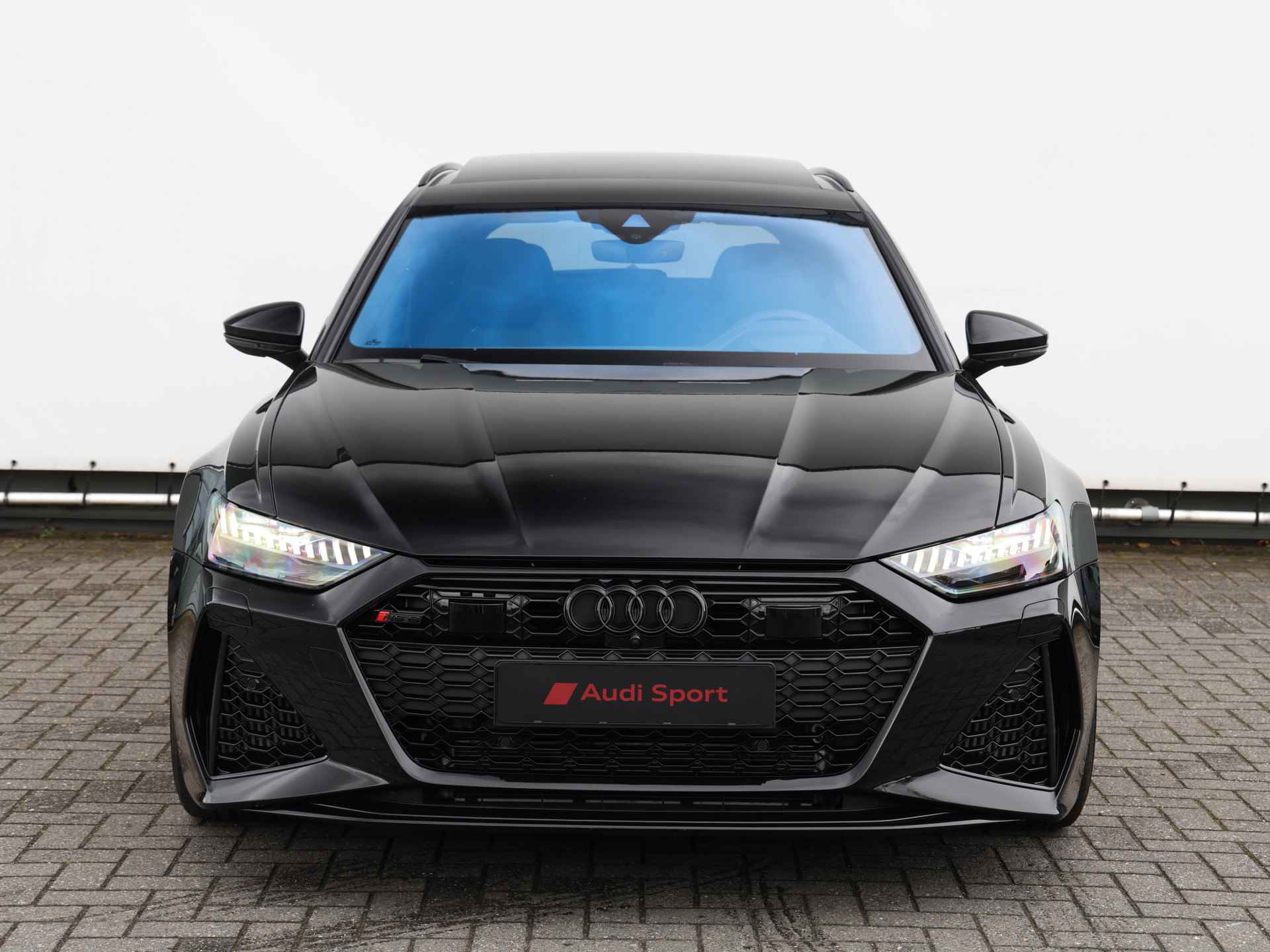 Audi RS6 Avant 4.0 TFSI quattro 600pk | 305km/u | Keramisch | B&O | Vierwielbesturing | Pano | Head-up | Servo | Trekhaak | 22" Velgen | Stoelventilatie | Stoelverwarming v+a - 4/57