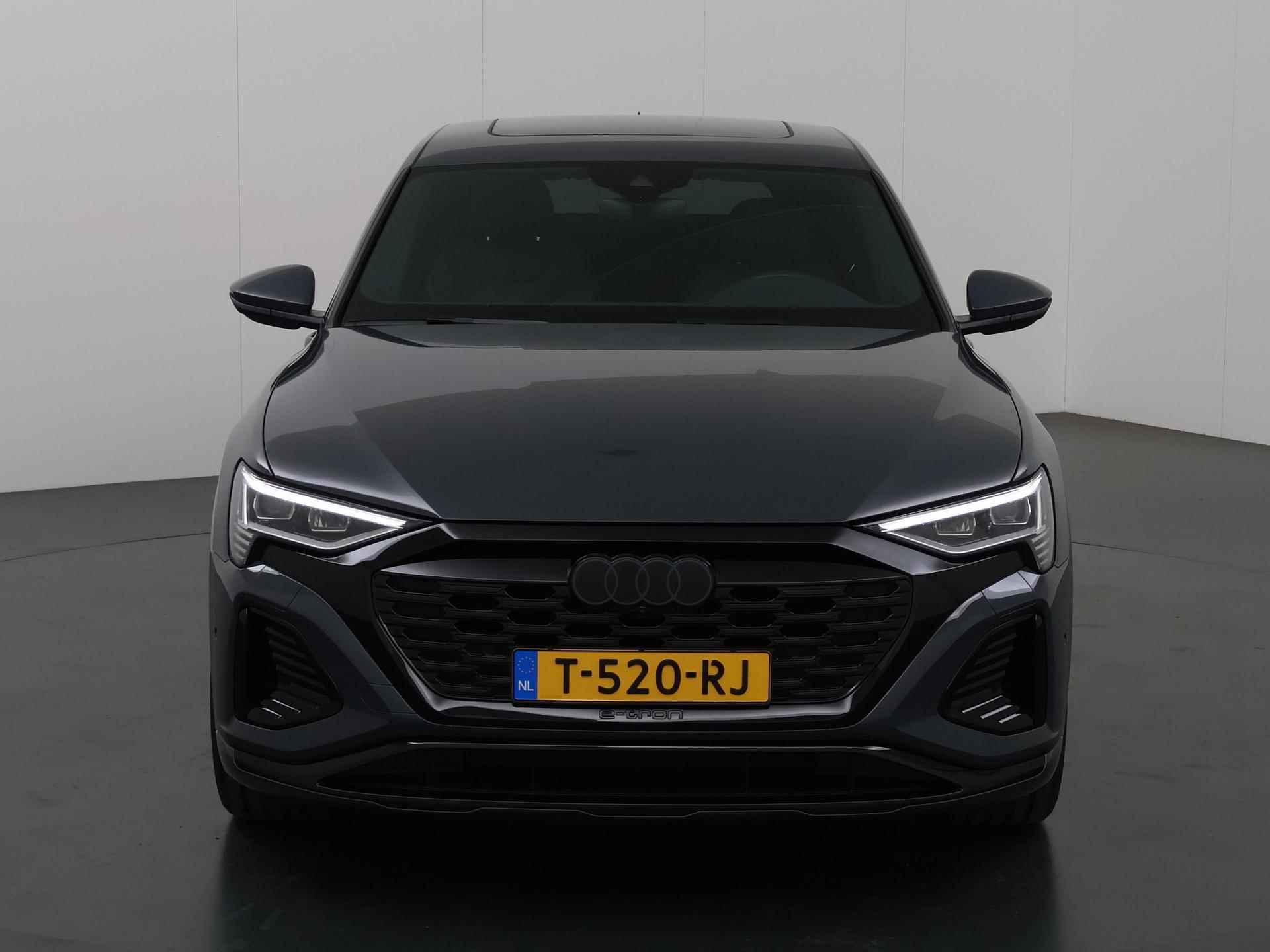 Audi Q8 Sportback e-tron 50 quattro Edition 95 kWh | B&O Audio | Ele. verstelbare stoelen + Geheugen | Digitaal Dashboard | Camera | DAB | Apple CarPlay | Luchtvering | Panoramadak | Adaptieve Cruise Control | - 4/54