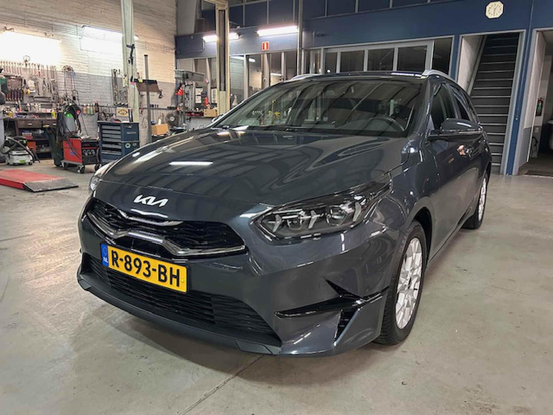 KIA Ceed Sw 1.0 T-GDi 120pk DynamicLine | Navigatie | Apple carplay/ Android auto | Camera | Climate control | All-season banden | NAP | Rijklaar prijs! - 4/28