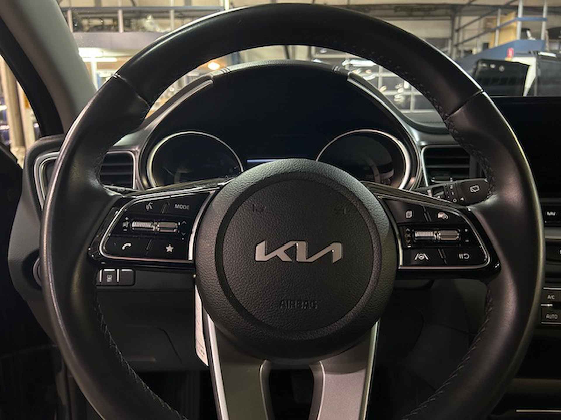 KIA Ceed Sw 1.0 T-GDi 120pk DynamicLine | Navigatie | Apple carplay/ Android auto | Camera | Climate control | All-season banden | NAP | Rijklaar prijs! - 20/28