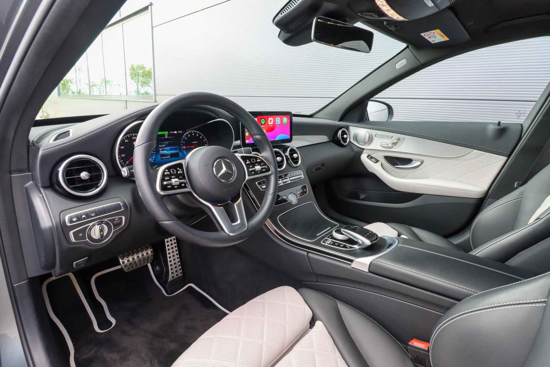 Mercedes-Benz C-klasse 300 e 4MATIC Premium Plus Pack | PHEV | Panoramadak | Trekhaak | 360°cam |   Rijklaarprijs - incl.garantie - 6/59