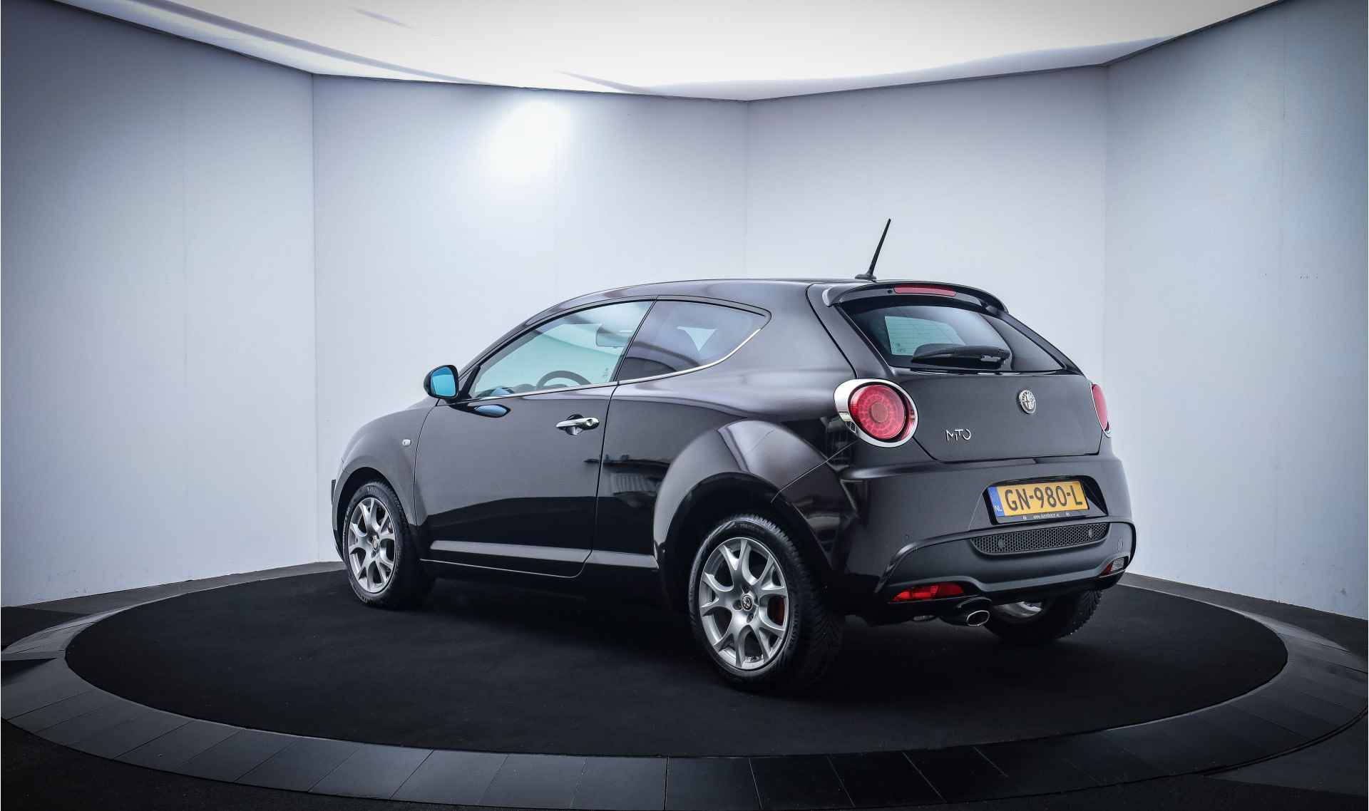 Alfa Romeo MiTo 0.9 TwinAir Exclusivo LEER/CLIMA/BLUE&ME/LMV/PDC/NAVI - 8/21