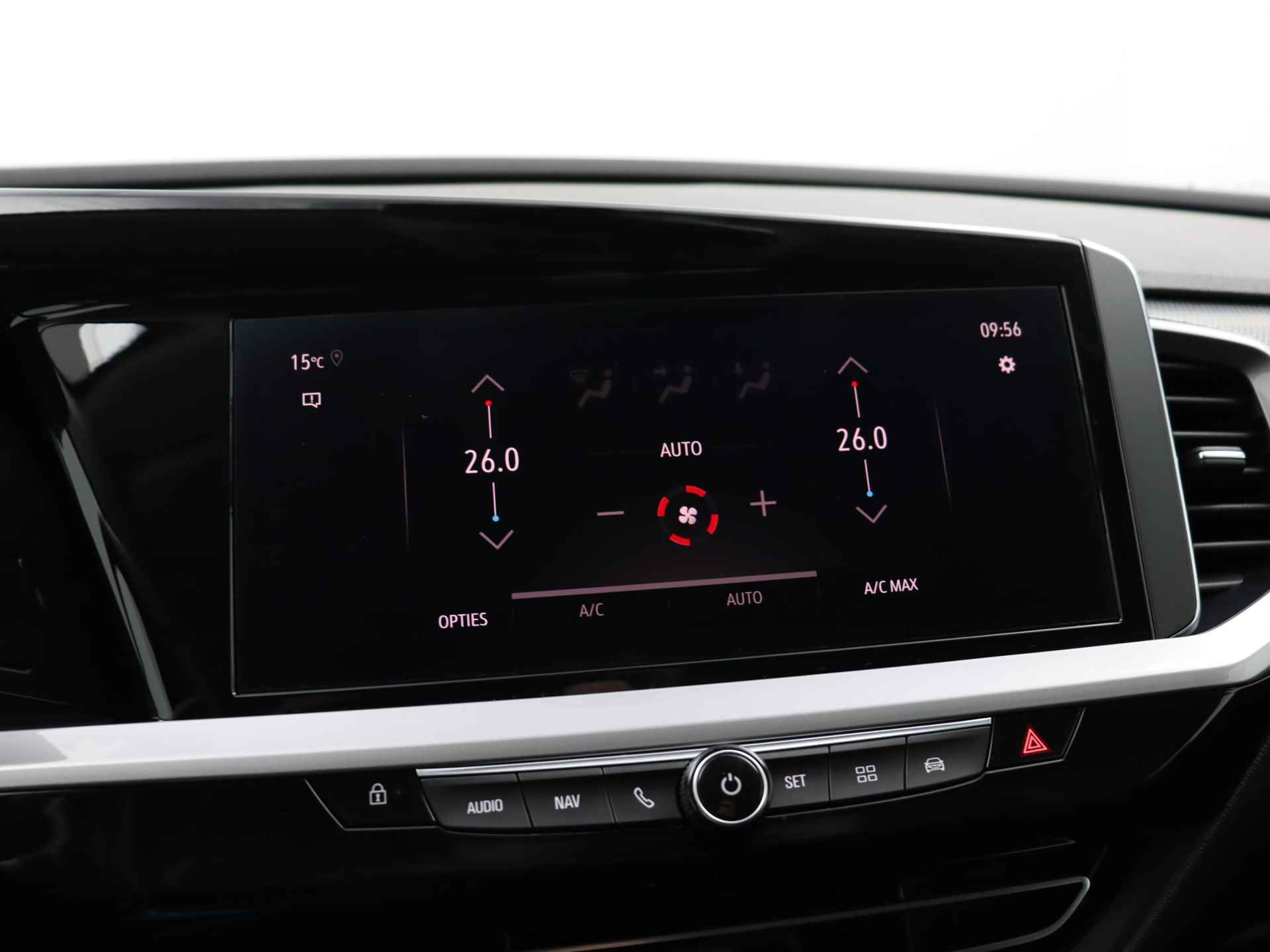 Opel Grandland 1.2 Turbo Business Elegance | Camera | Trekhaak | Climate control | - 8/39