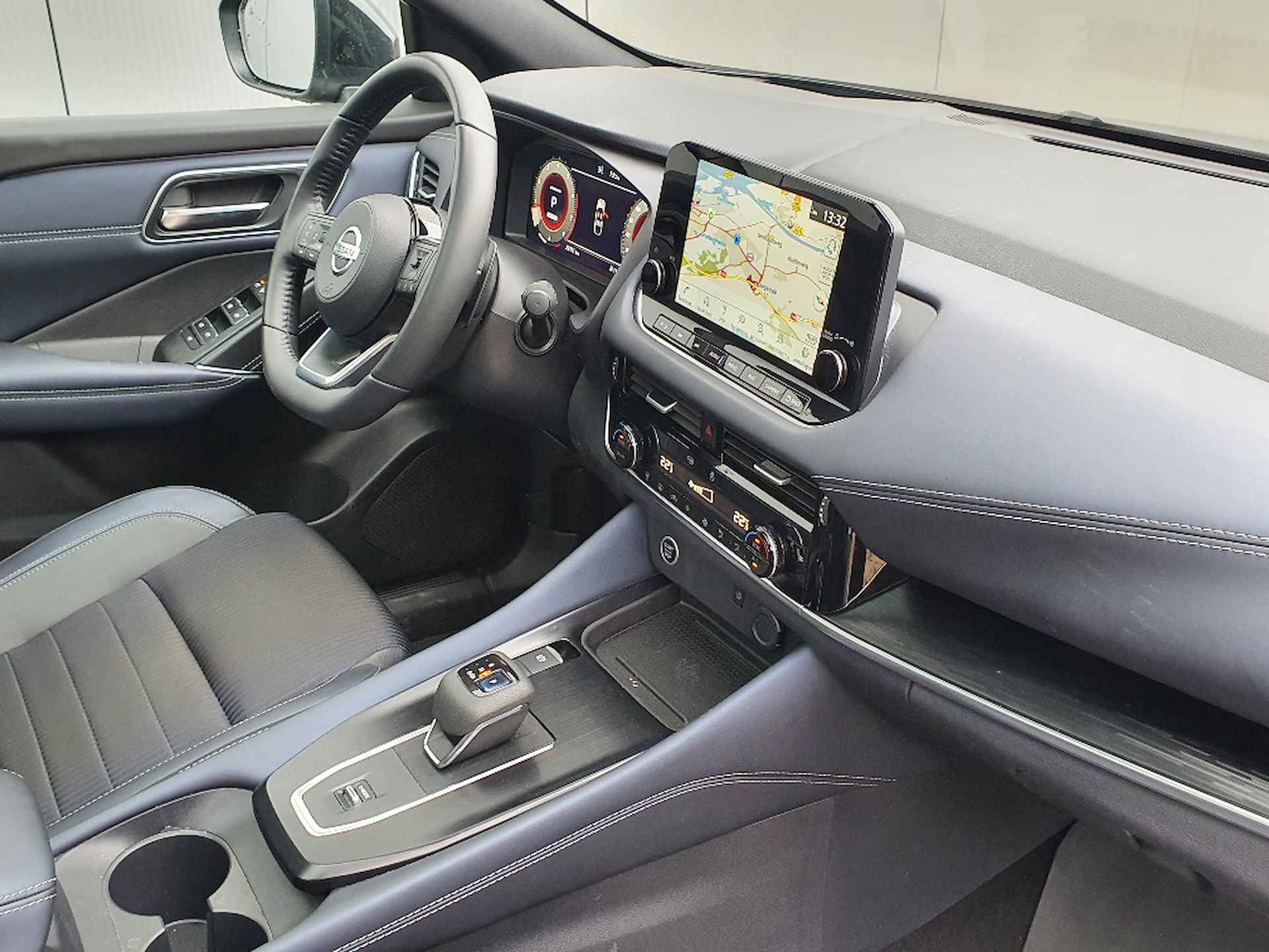 Nissan QASHQAI 1.3 MHEV Tekna Automaat Navigatie, Panoramadak, Half Leder, 19"Lm, LED, 360 Camera, Pro-Pilot, Head Up Display - 5/27