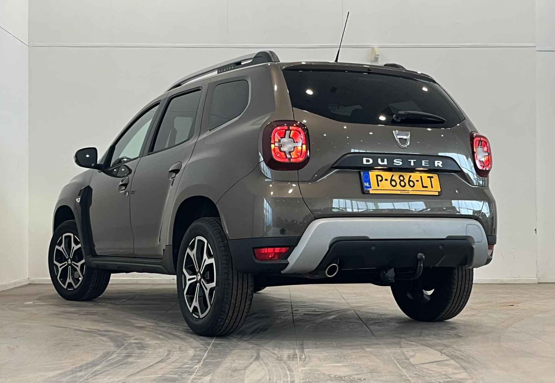 Dacia Duster 1.3 TCe 130 Tech Road | Trekhaak | Climate Control | Stoelverwarming | Apple Carplay/Android Auto - 3/34