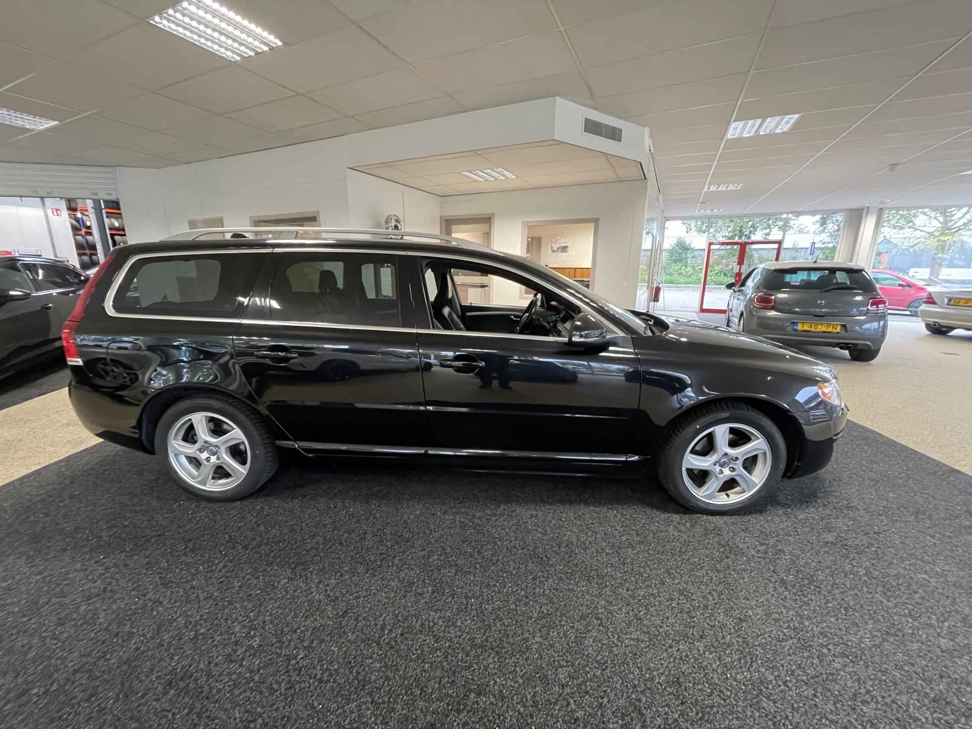 Volvo V70 1.6 T4 Nordic+ - 5/19