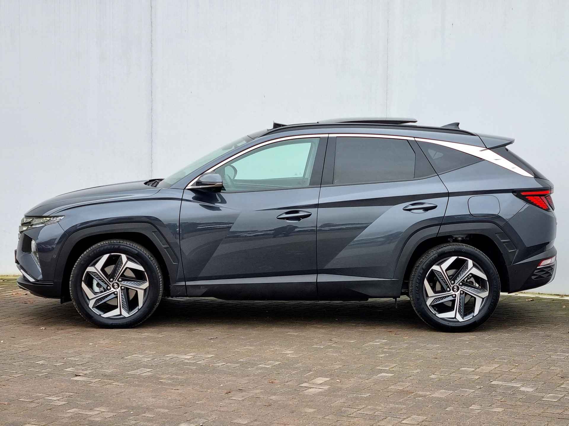 Hyundai Tucson 1.6 T-GDI HEV Premium Sky 230PK Automaat / 1650KG Trekgewicht / Schuif-/Kanteldak / Elektrische Achterklep / Rondomzicht Camera / Cruise Control Adaptief - 20/55