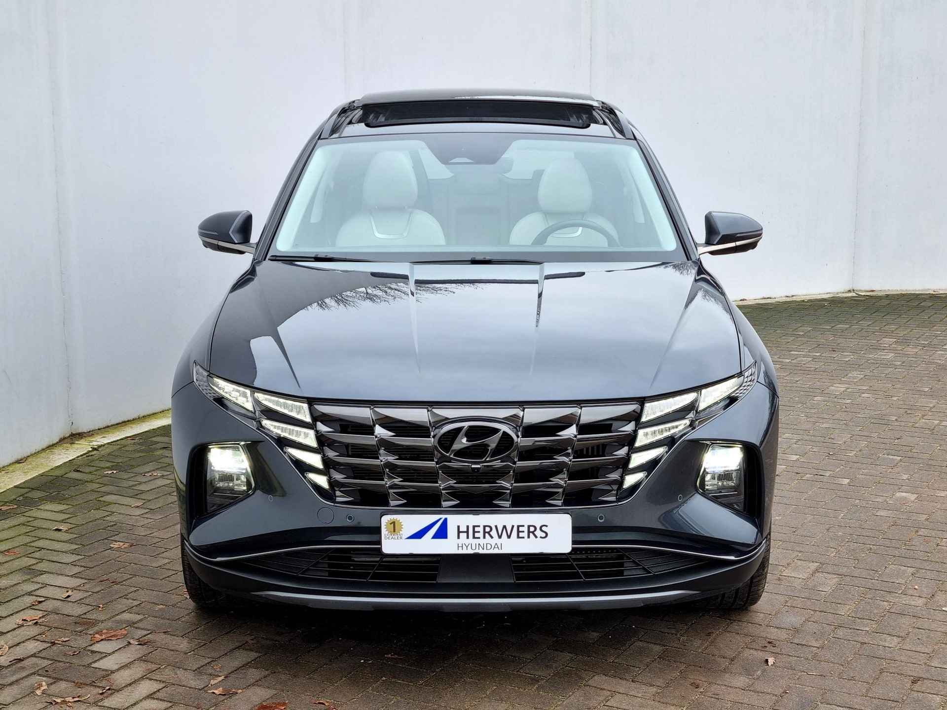 Hyundai Tucson 1.6 T-GDI HEV Premium Sky 230PK Automaat / 1650KG Trekgewicht / Schuif-/Kanteldak / Elektrische Achterklep / Rondomzicht Camera / Cruise Control Adaptief - 23/55