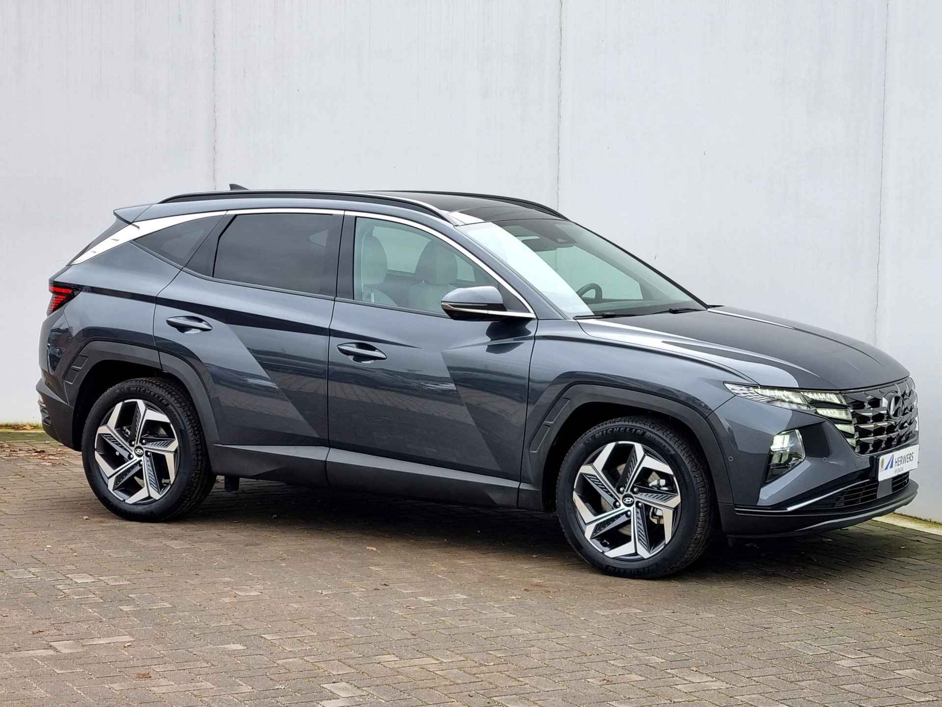 Hyundai Tucson 1.6 T-GDI HEV Premium Sky 230PK Automaat / 1650KG Trekgewicht / Schuif-/Kanteldak / Elektrische Achterklep / Rondomzicht Camera / Cruise Control Adaptief - 26/55