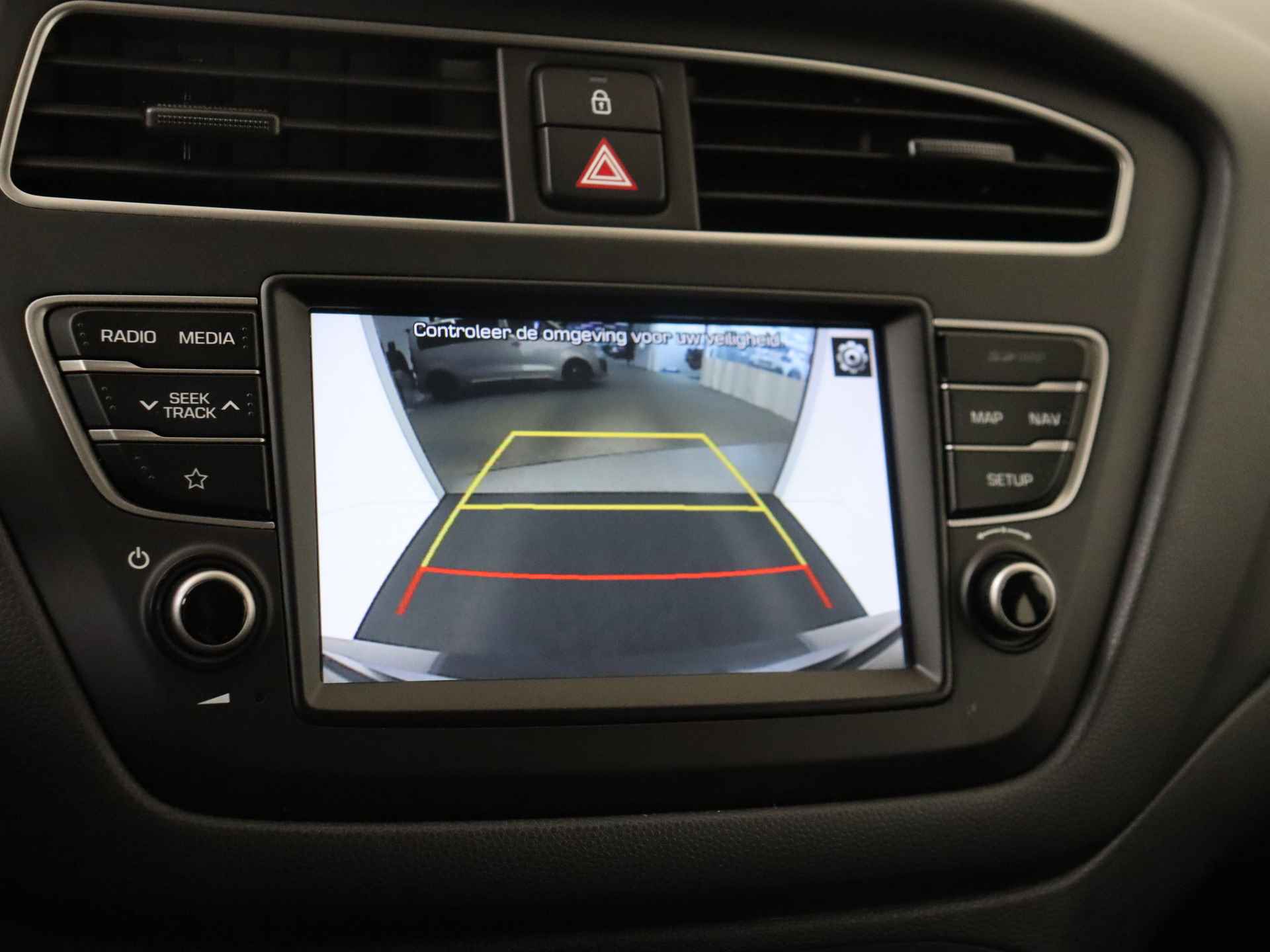 Hyundai i20 1.0 T-GDI Comfort 5 deurs | Navigatie by App | Climate Control - 14/31