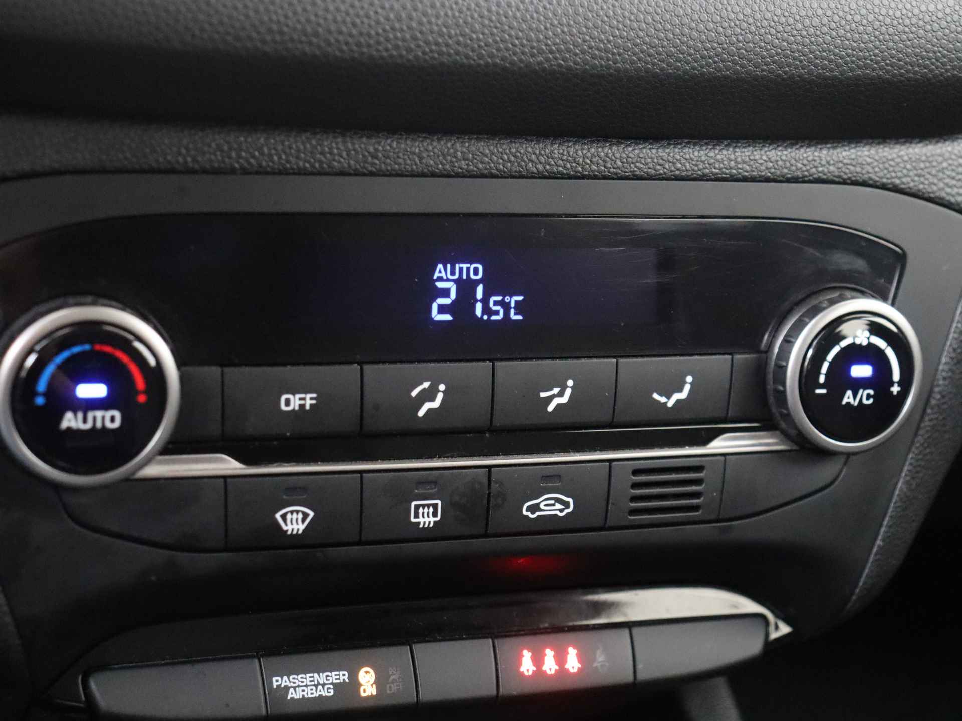 Hyundai i20 1.0 T-GDI Comfort 5 deurs | Navigatie by App | Climate Control - 18/31