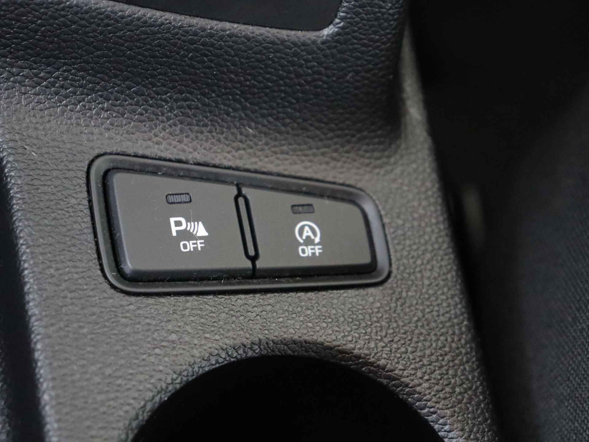 Hyundai i20 1.0 T-GDI Comfort 5 deurs | Navigatie by App | Climate Control - 23/31