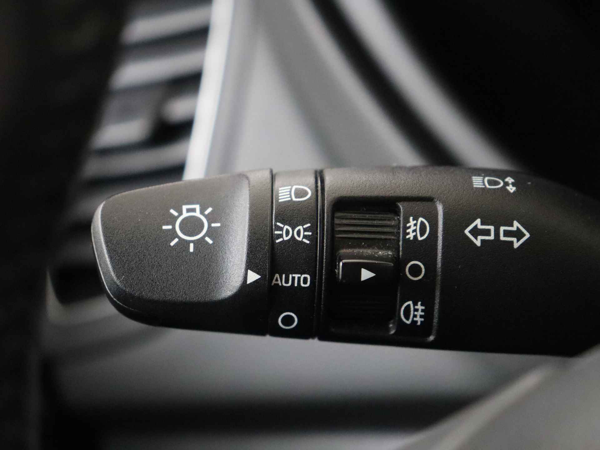 Hyundai i20 1.0 T-GDI Comfort 5 deurs | Navigatie by App | Climate Control - 26/31