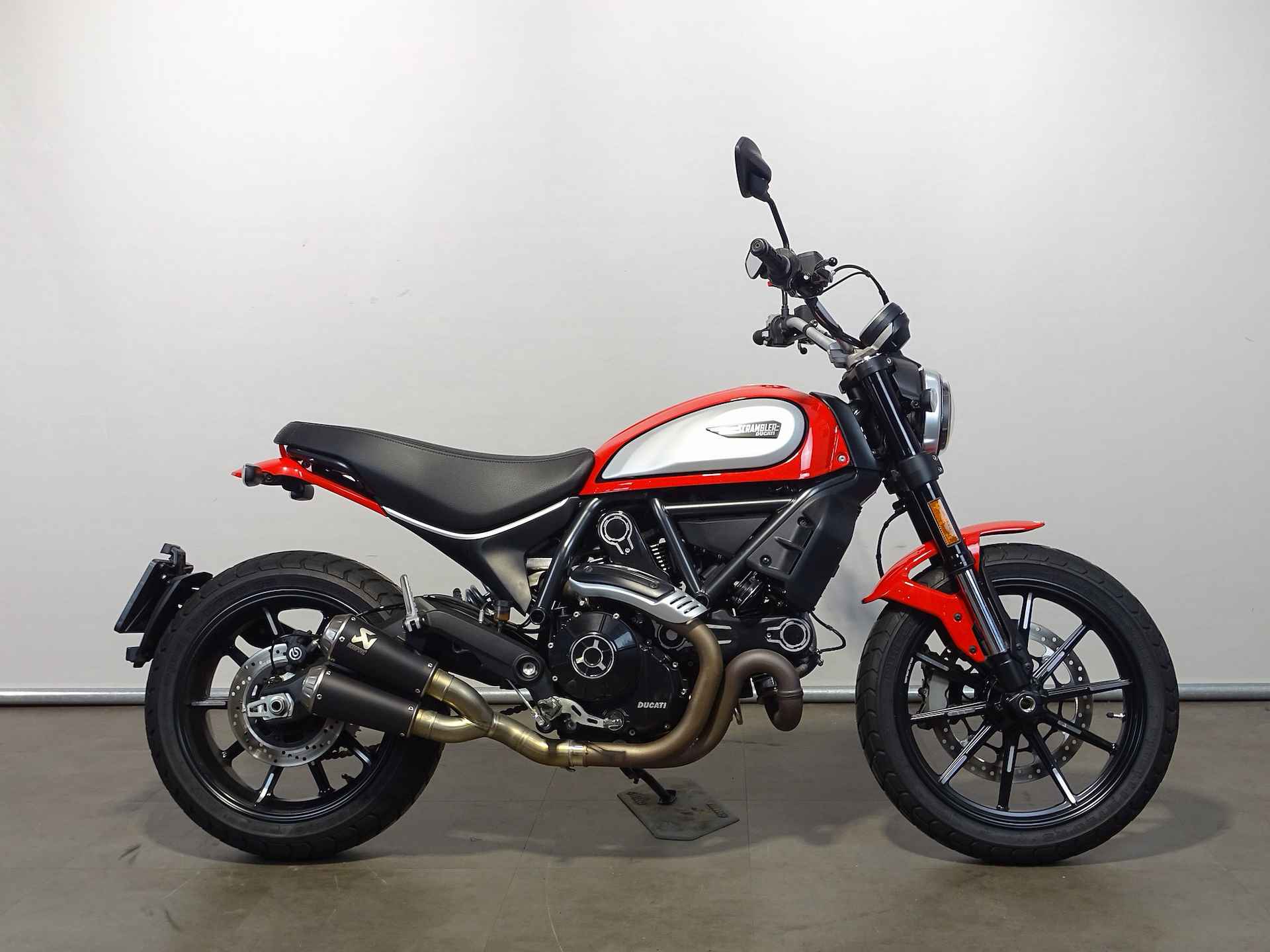 Ducati SCRAMBLER ICON - 1/12