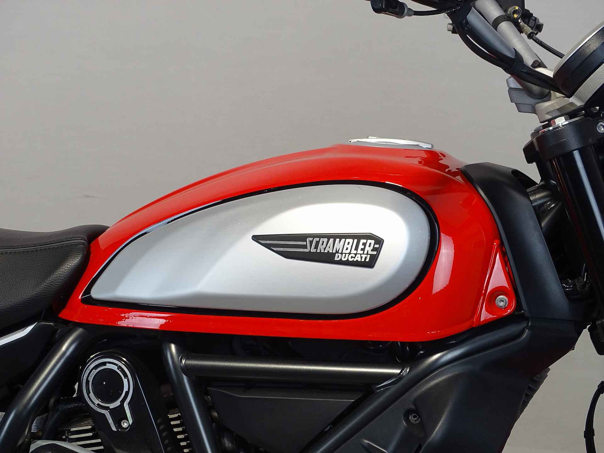 Ducati SCRAMBLER ICON - 4/12