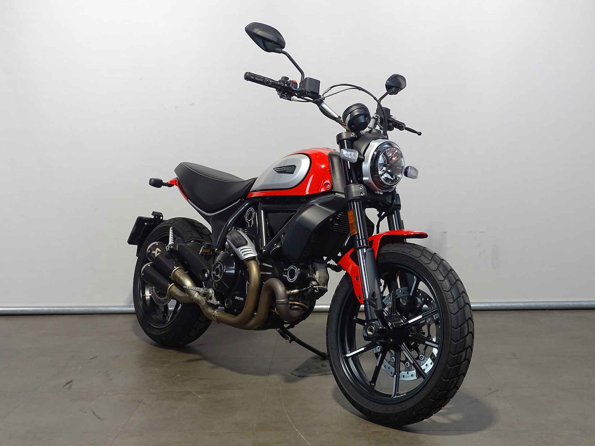 Ducati SCRAMBLER ICON - 12/12