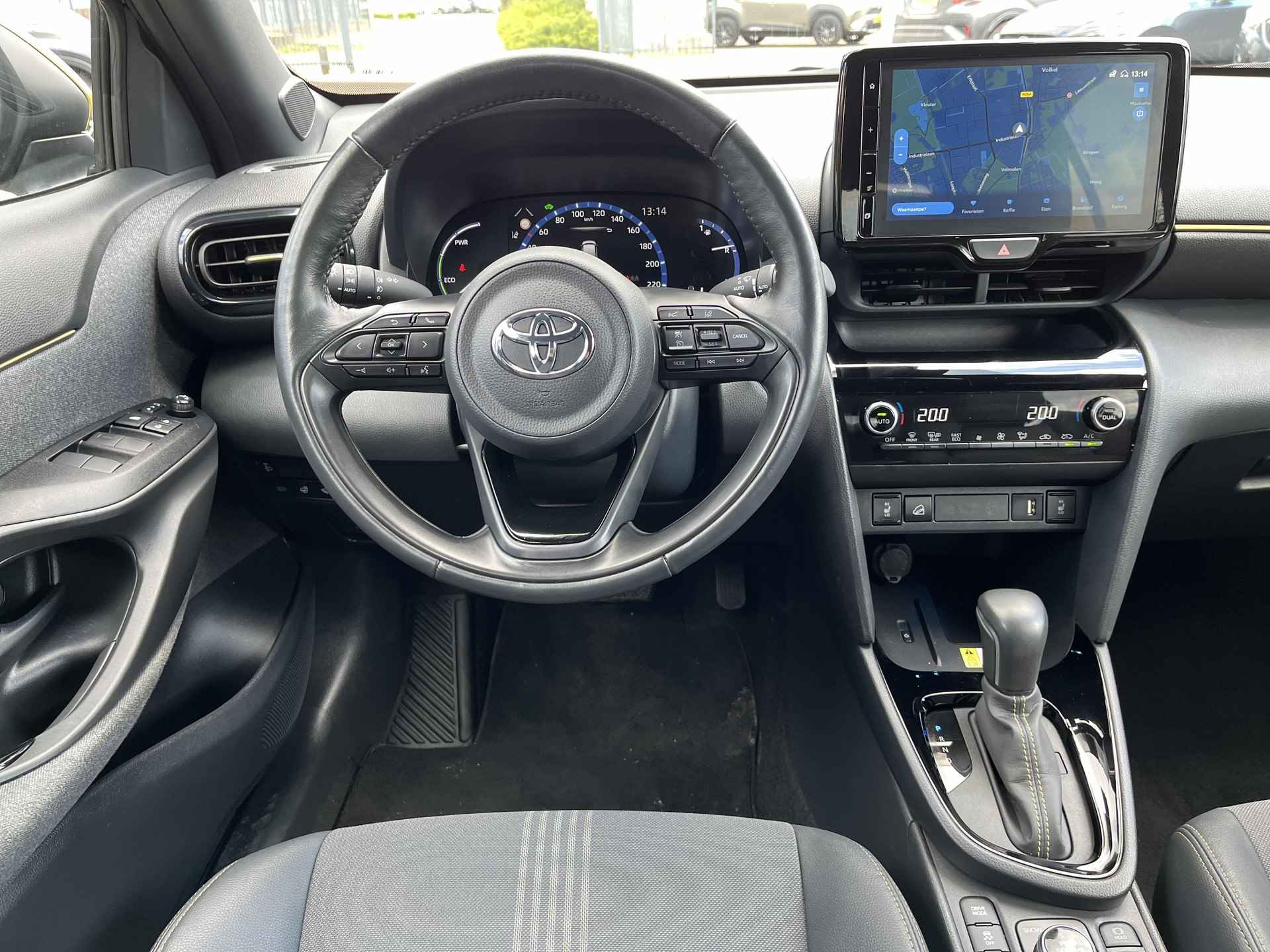 Toyota Yaris Cross 1.5 Hybrid Adventure AWD | Navigatie | Apple CarPlay/Android auto | Achteruitrijcamera | Elektrische achterklep - 16/32