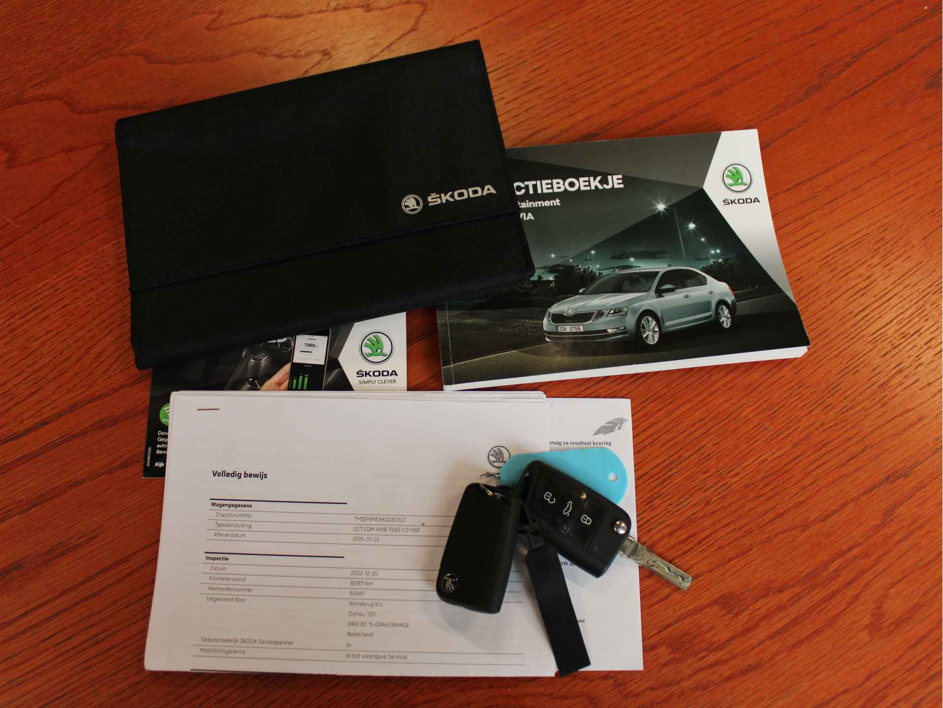 Škoda Octavia Combi 1.0 TSI Greentech Ambition Business /NAVI/PDC/Climate/Cruise control/Apple carplay/LED/Sportstoelen/Sportstuur/18'LM/NAP! 1e eig! - 33/46