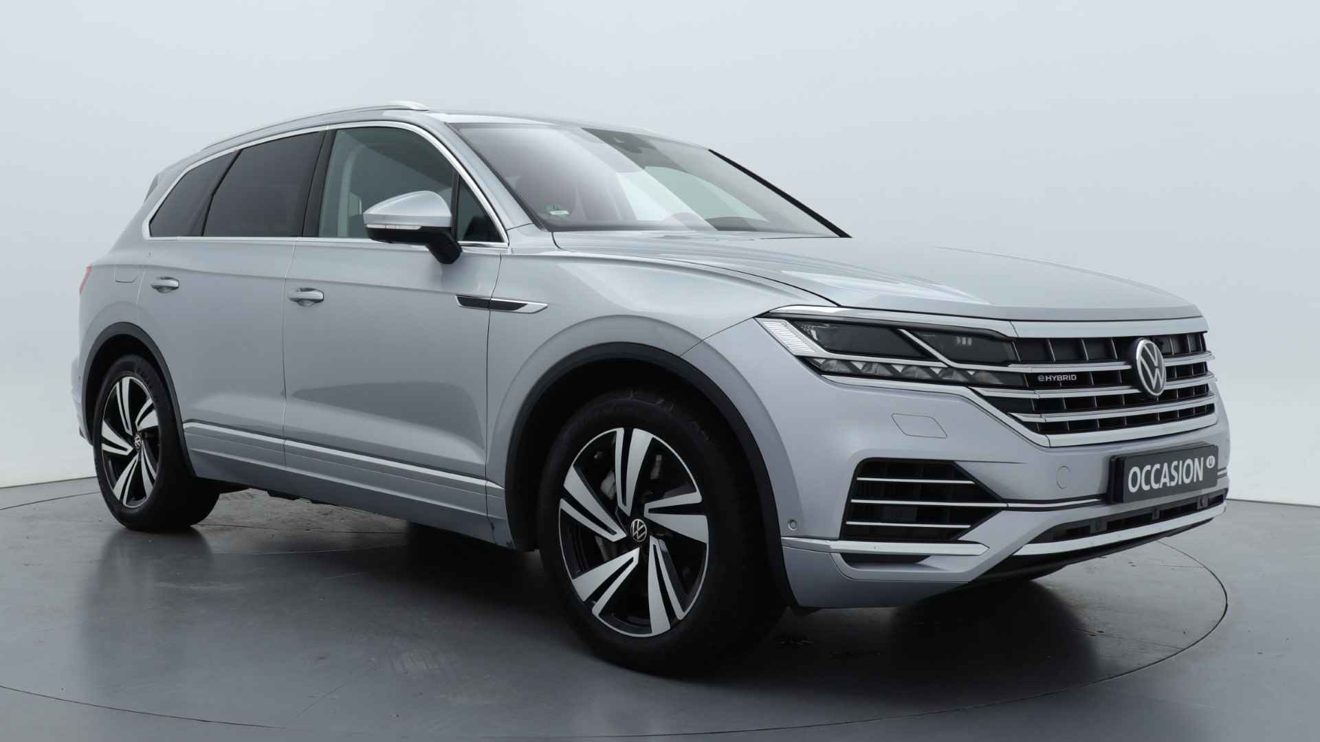 Volkswagen Touareg 3.0 TSi V6 381pk eHybrid 4MOTION PHEV / Nachtzicht Luchtvering Leder Panoramadak - 3/41