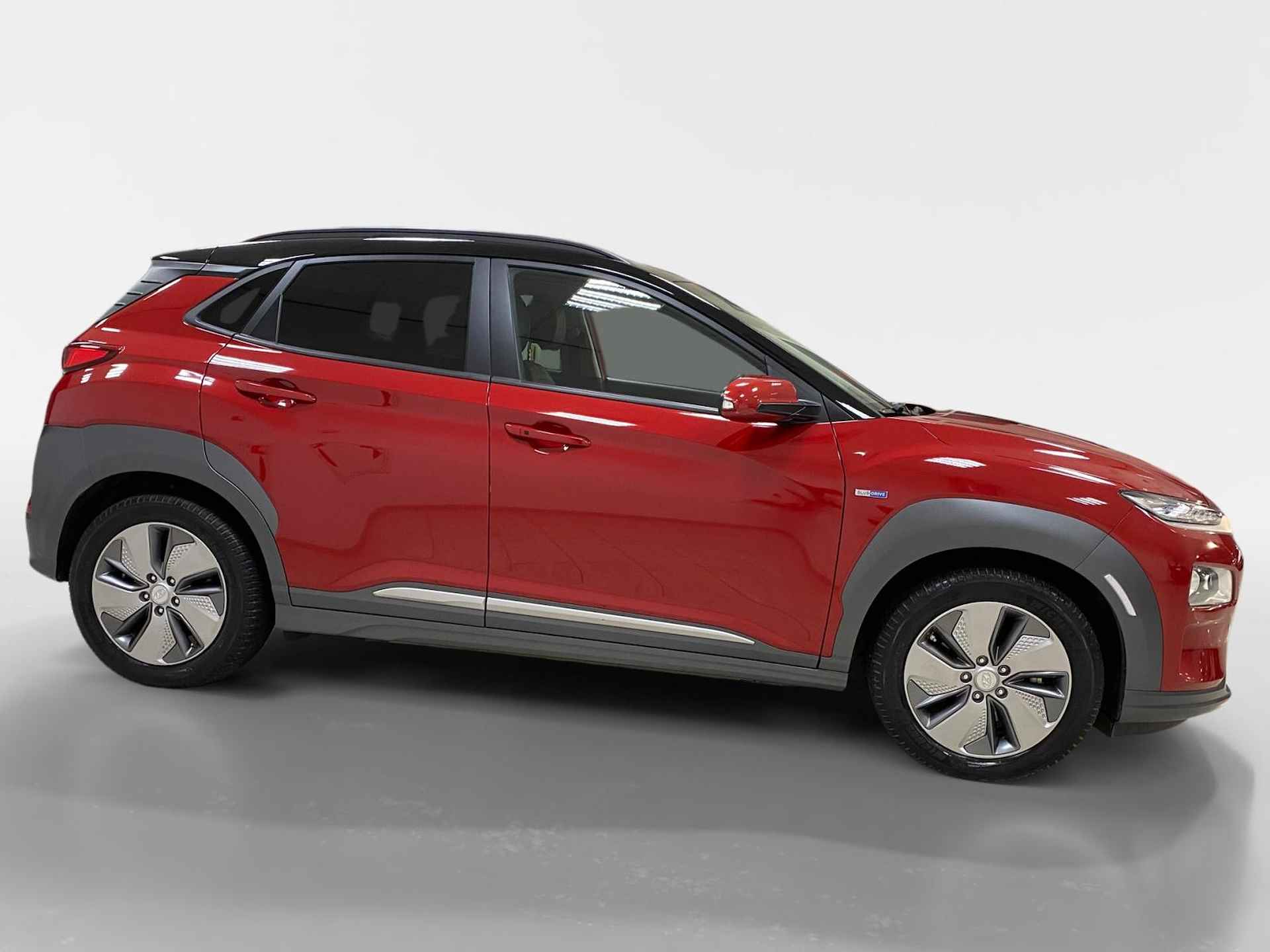 Hyundai Kona EV | 64 KWH | PREMIUM | NL-AUTO | DEALERONDERHOUDEN | - 6/24