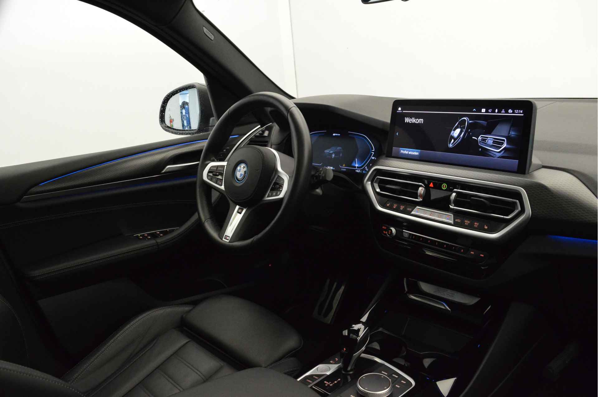 BMW X3 xDrive30e High Executive M Sport Automaat / Panoramadak / Trekhaak / Sportstoelen / Laserlight / Parking Assistant / Head-Up / Stoelverwarming / Live Cockpit Professional - 11/23